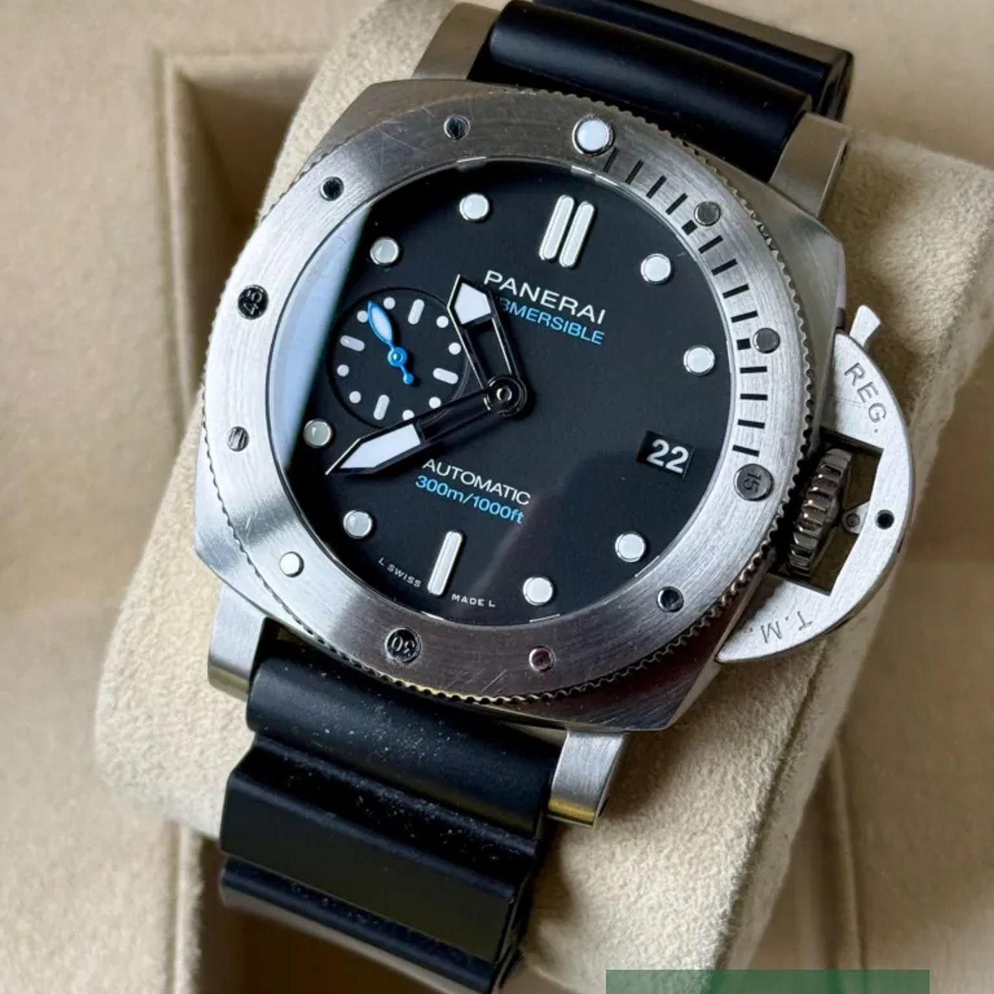 Panerai Luminor Submersible PAM00973 - (3/7)