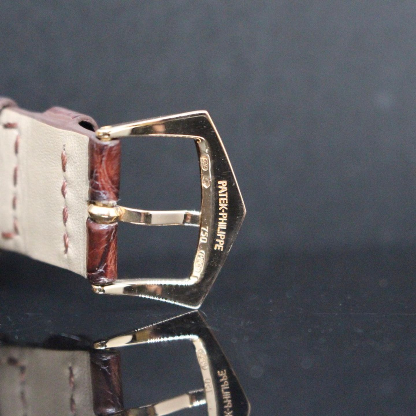 Patek Philippe Calatrava 5127R - (4/5)