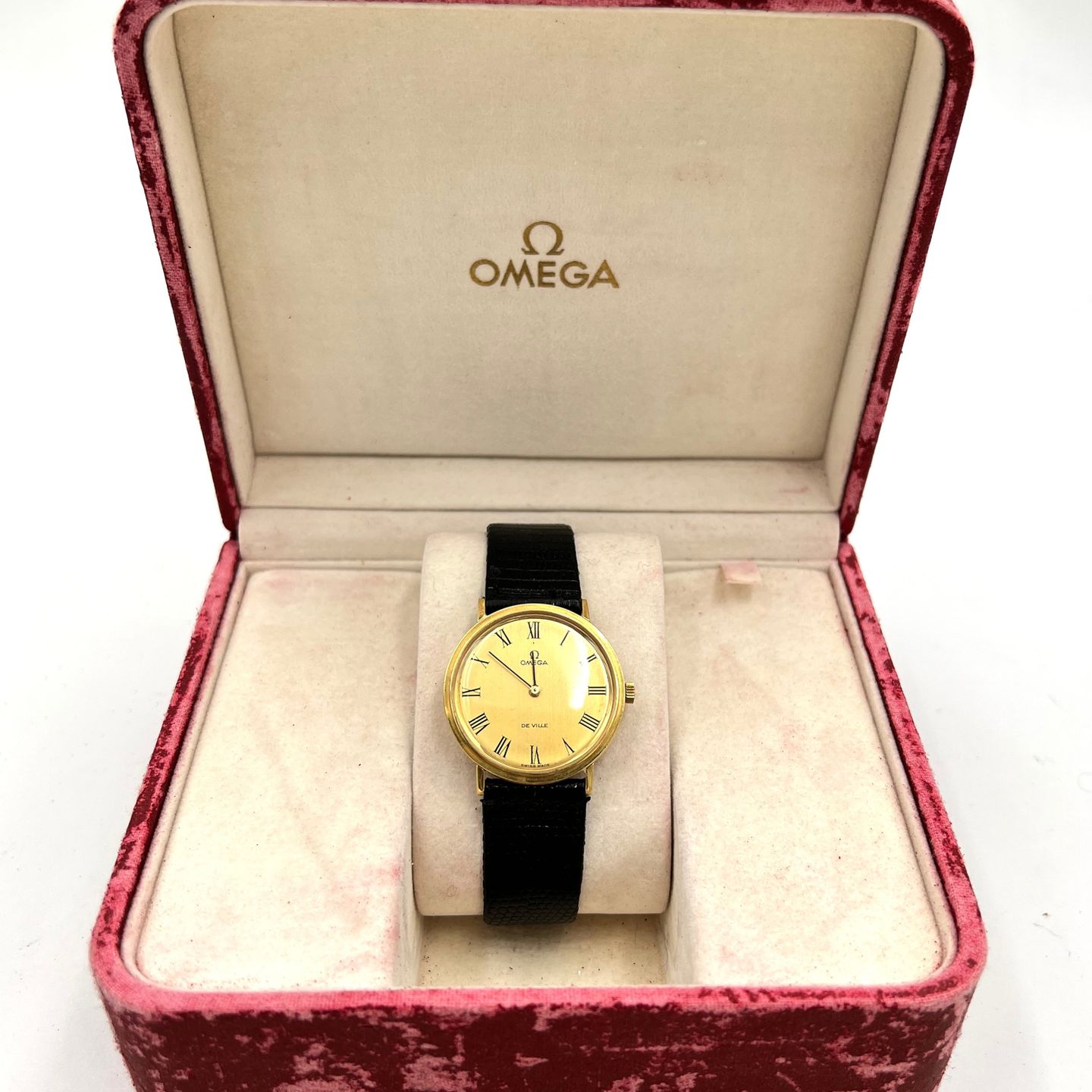 Omega De Ville Unknown (Unknown (random serial)) - Gold dial 33 mm Yellow Gold case (2/7)