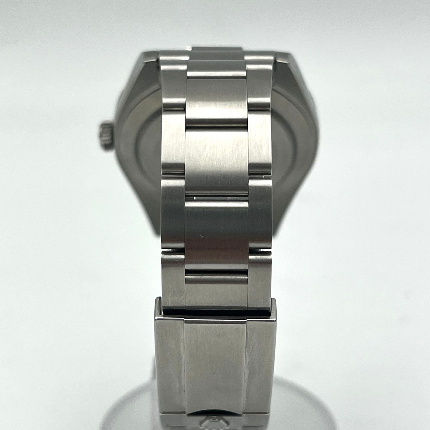 Rolex Explorer 214270 (2020) - Black dial 39 mm Steel case (4/7)