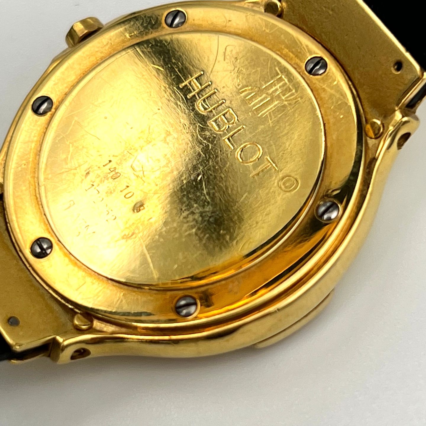 Hublot Classic 140.1 (Unknown (random serial)) - Black dial 32 mm Yellow Gold case (6/6)