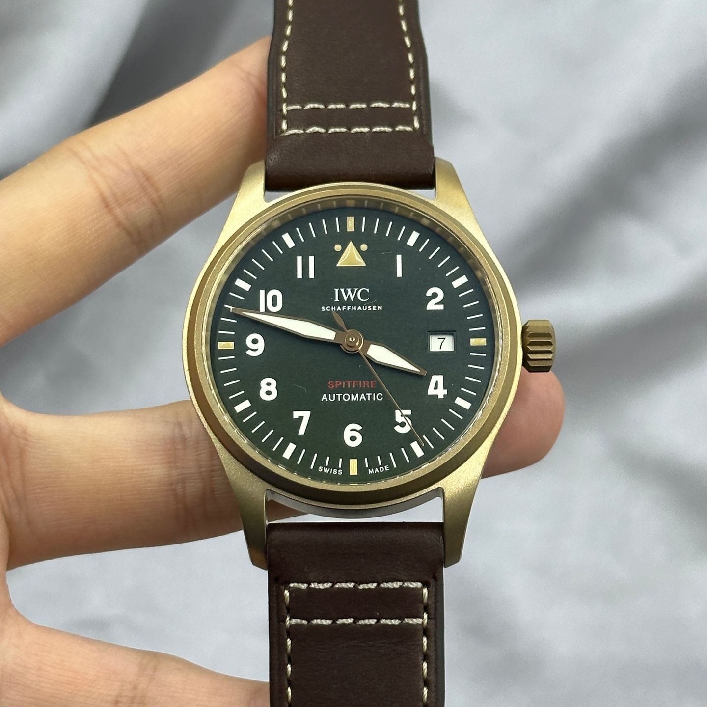 IWC Pilot IW326806 (2024) - Groen wijzerplaat 39mm Brons (3/6)