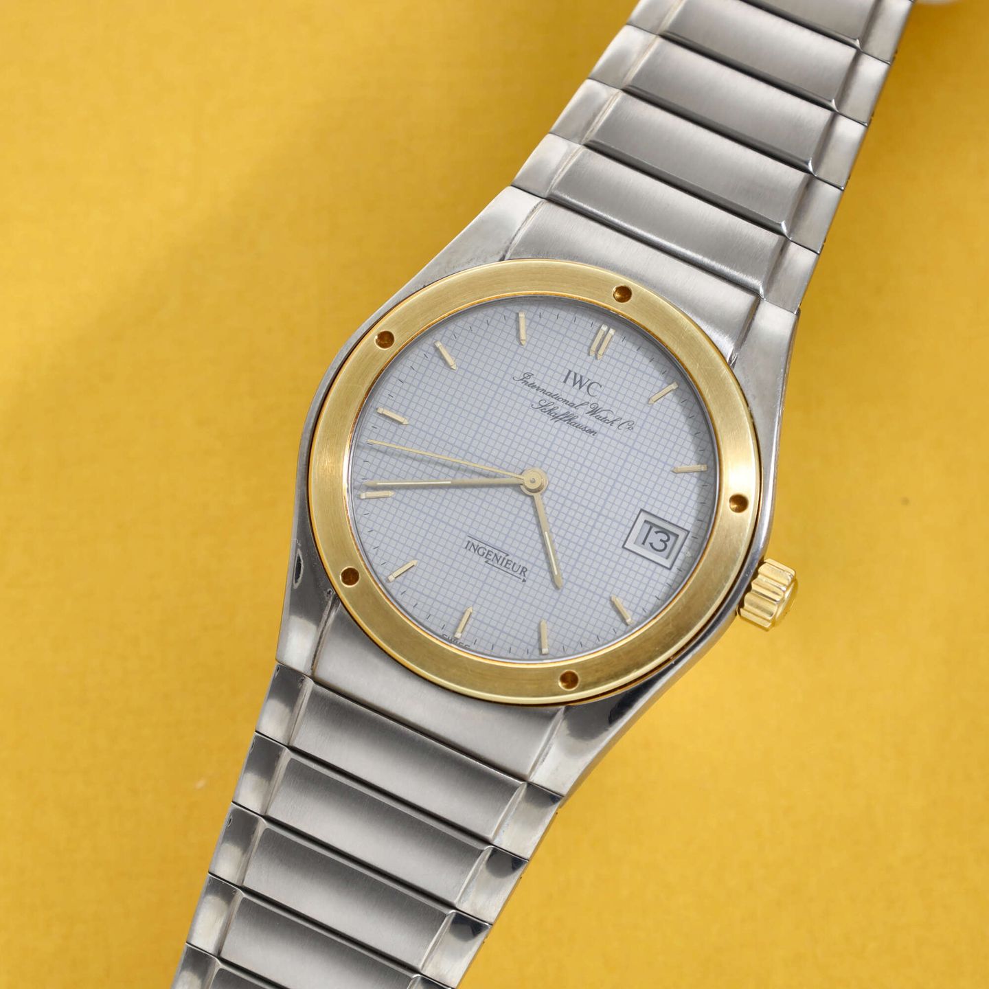 IWC Ingenieur IW3360 - (2/8)