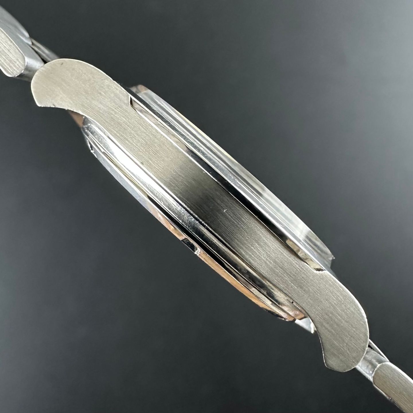 Omega Genève 136.0103 - (6/8)