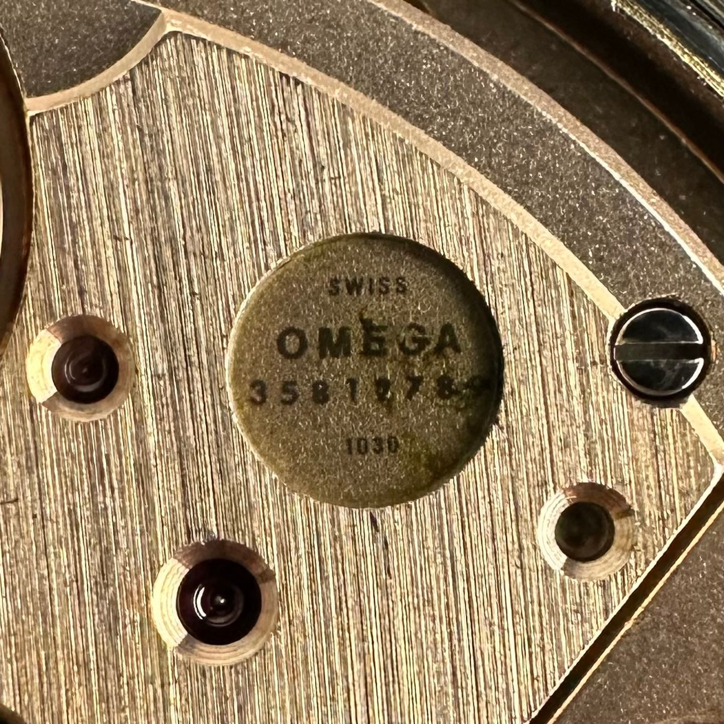 Omega Genève 136.0103 - (4/8)