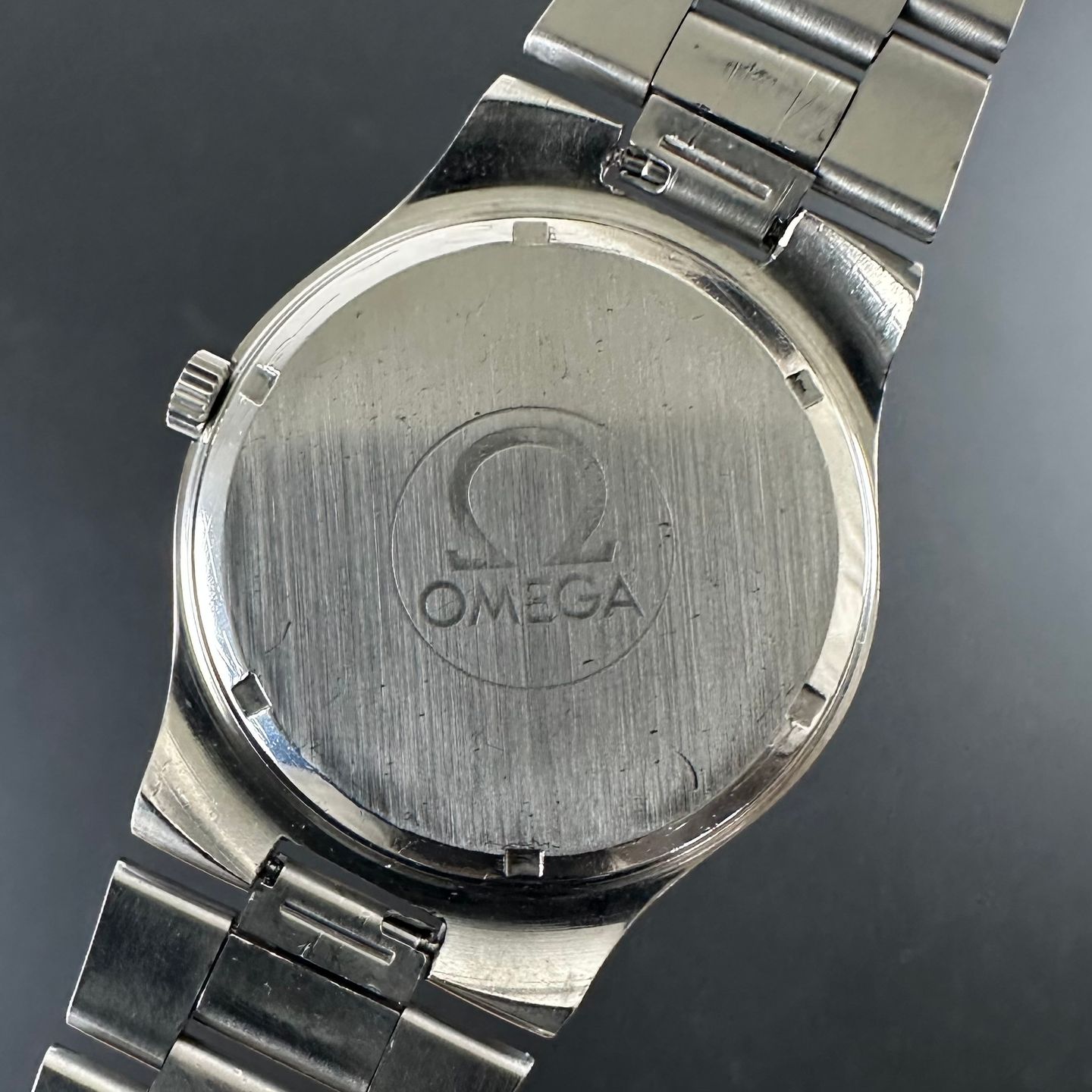 Omega Genève 136.0103 - (3/8)