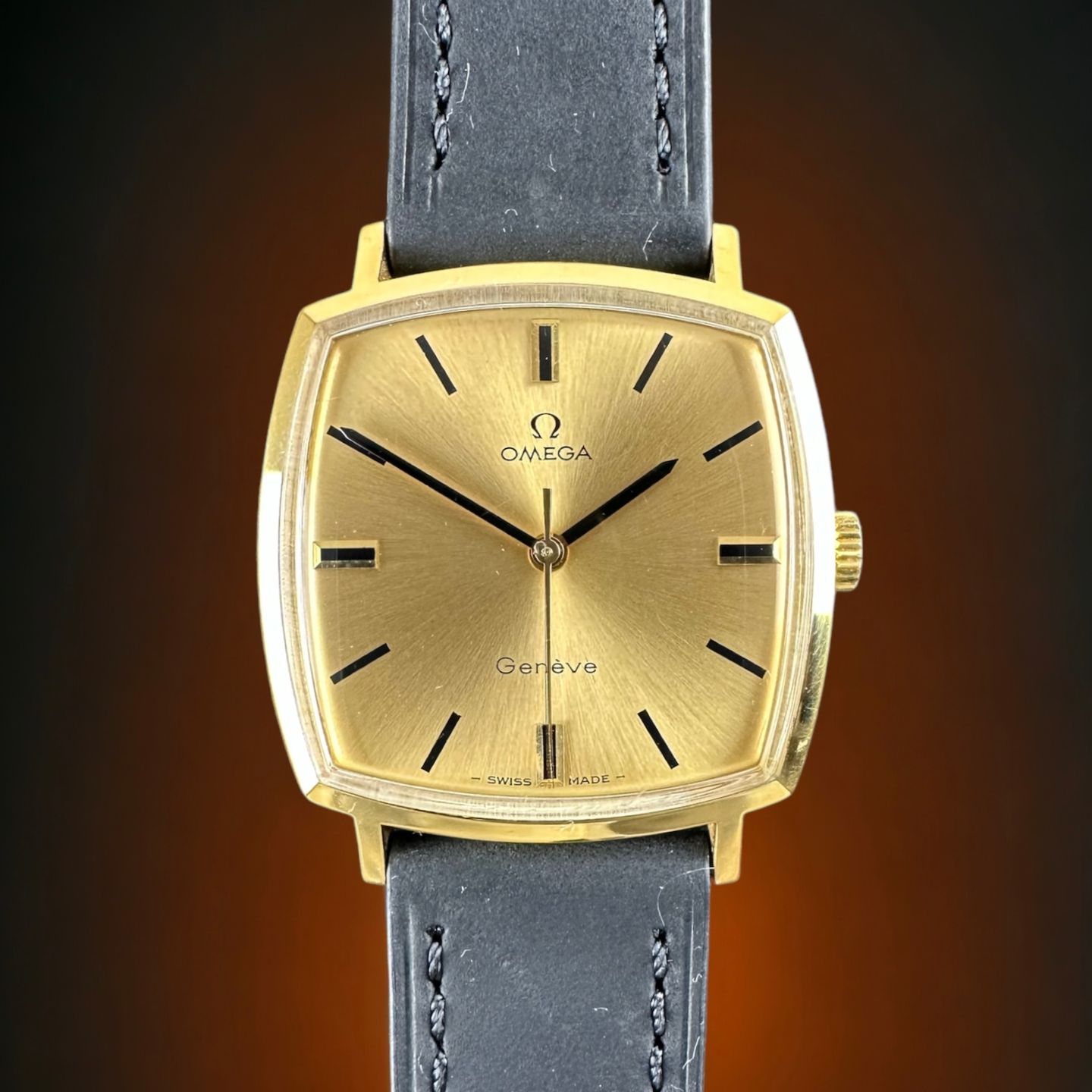 Omega Genève 131.022 (1970) - Gold dial 32 mm Gold/Steel case (1/8)