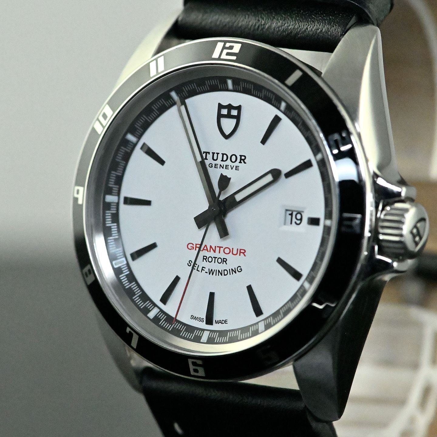 Tudor Grantour Date 20500N - (7/8)