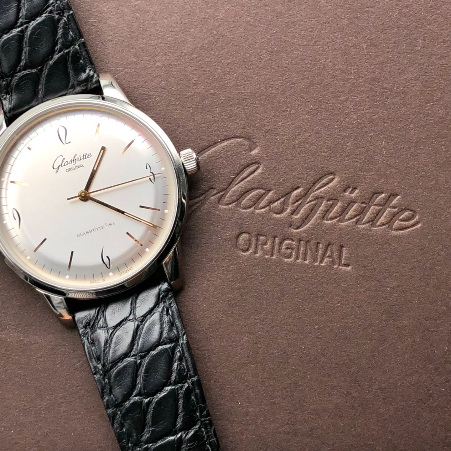 Glashütte Original Sixties 1-39-52-01-02-04 (2023) - Silver dial 39 mm Steel case (1/1)