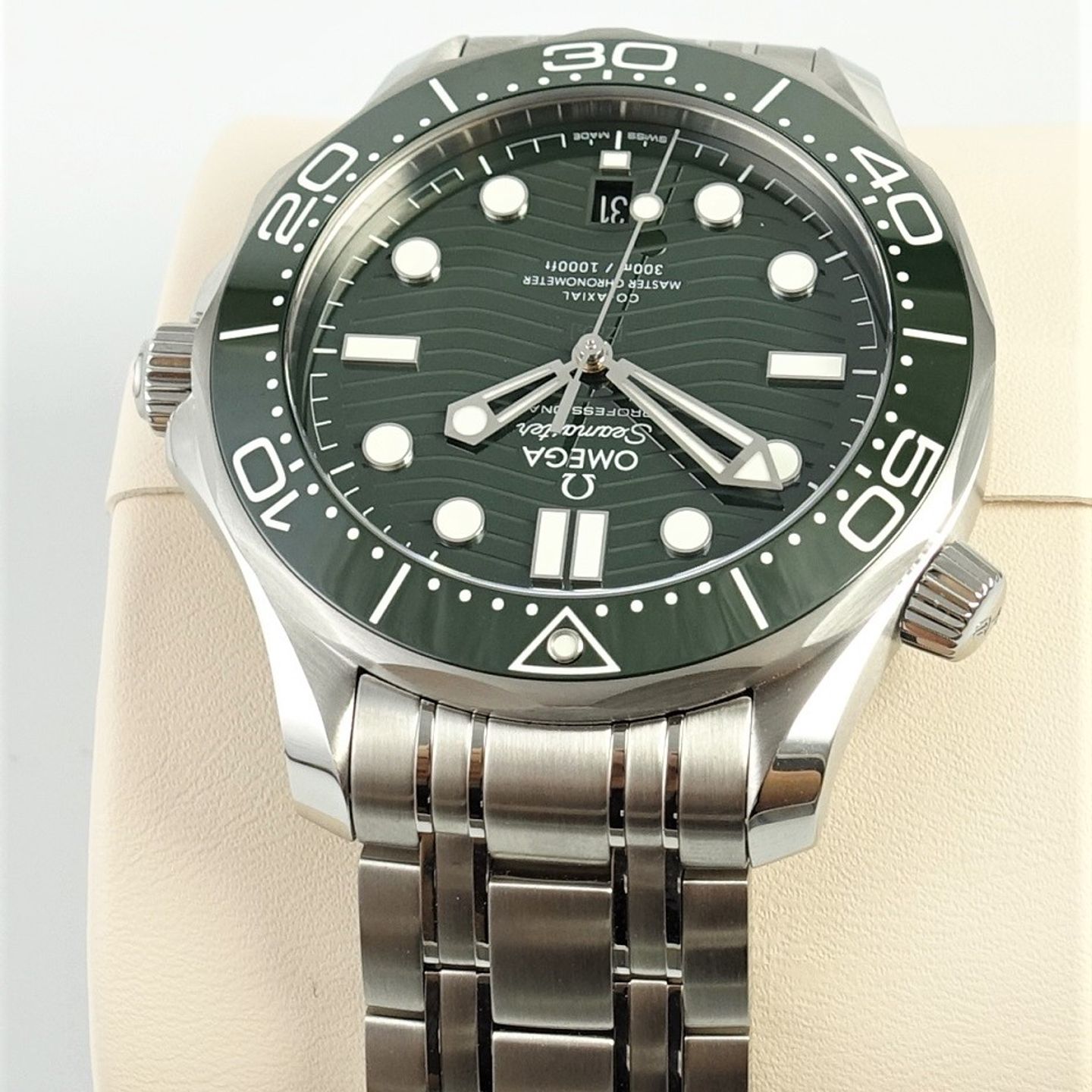 Omega Seamaster Diver 300 M 210.30.42.20.10.001 - (2/8)