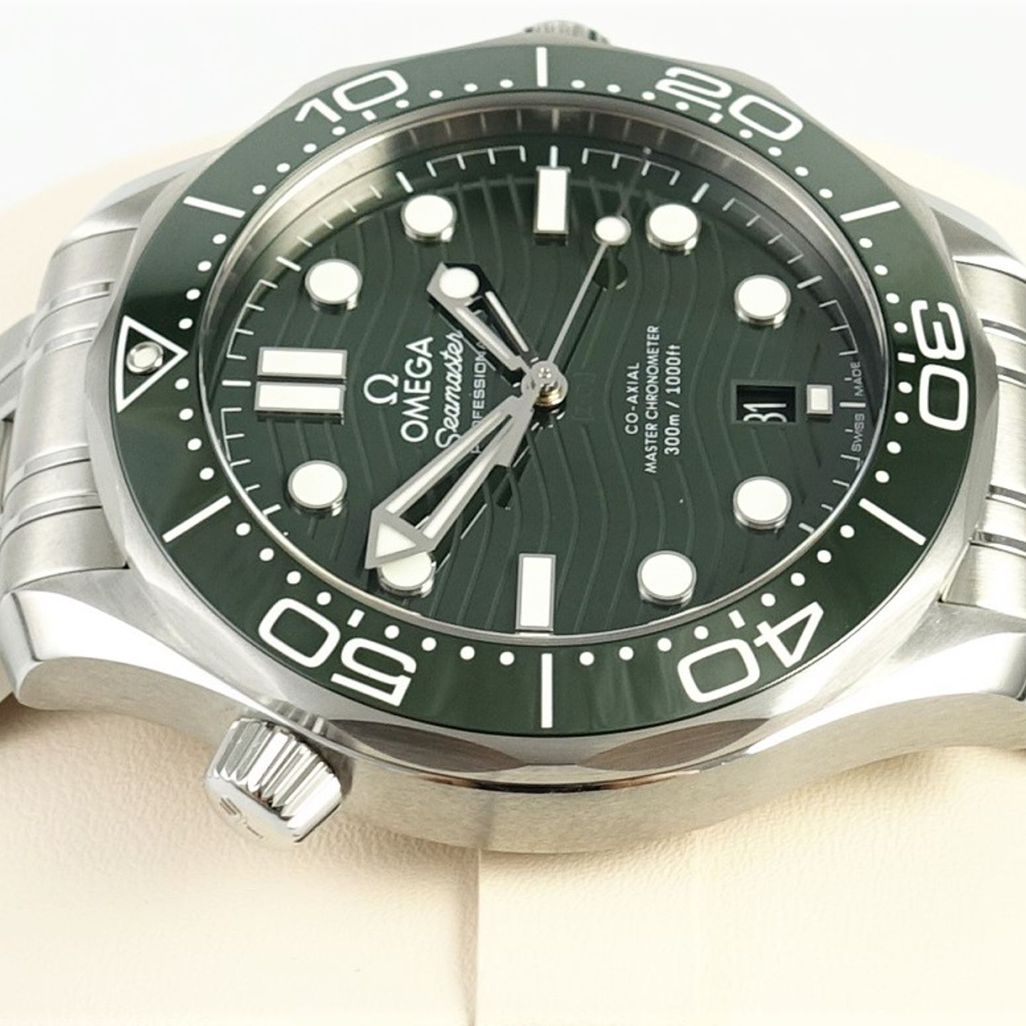 Omega Seamaster Diver 300 M 210.30.42.20.10.001 - (4/8)