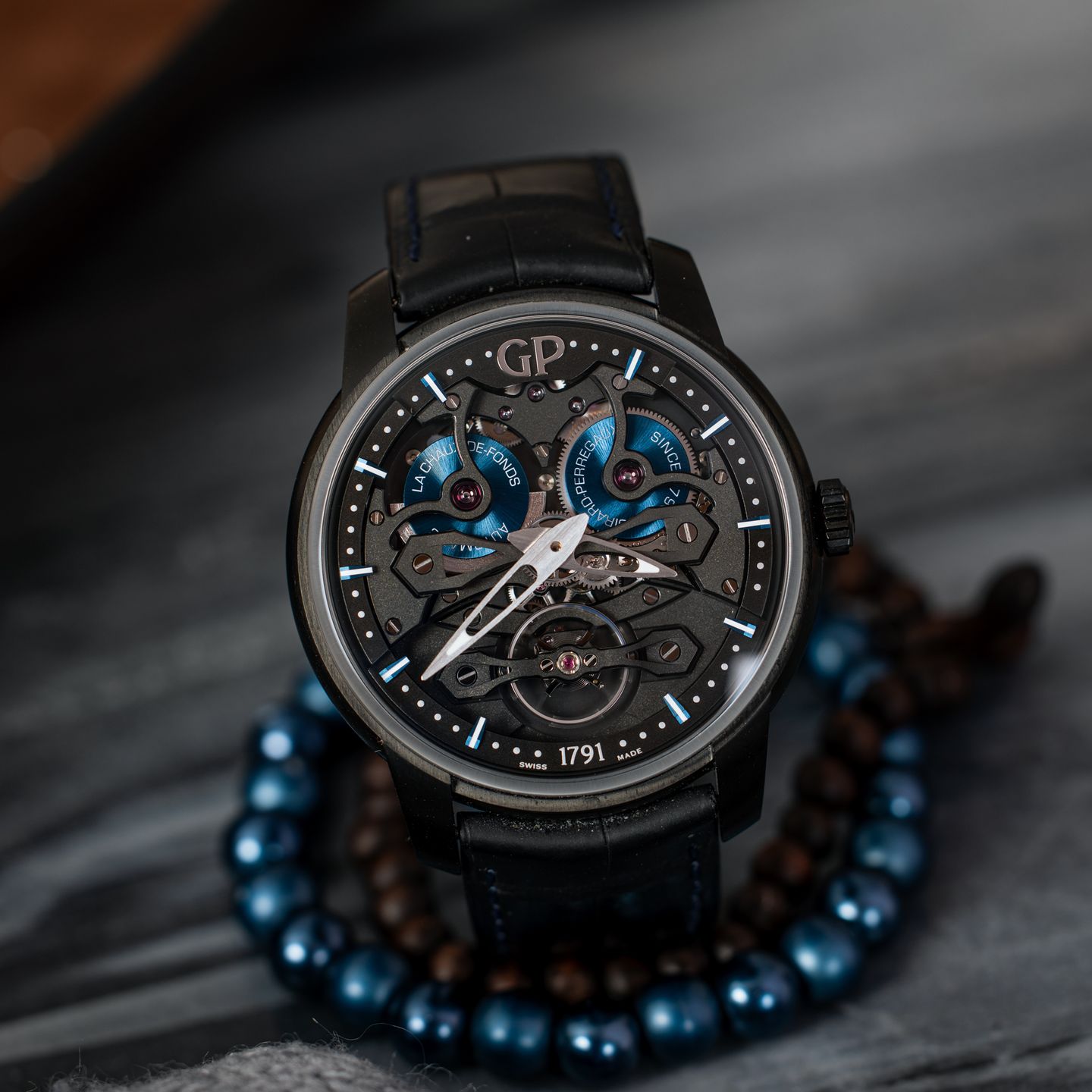 Girard-Perregaux Bridges 84000-21-632-BH6A - (1/8)