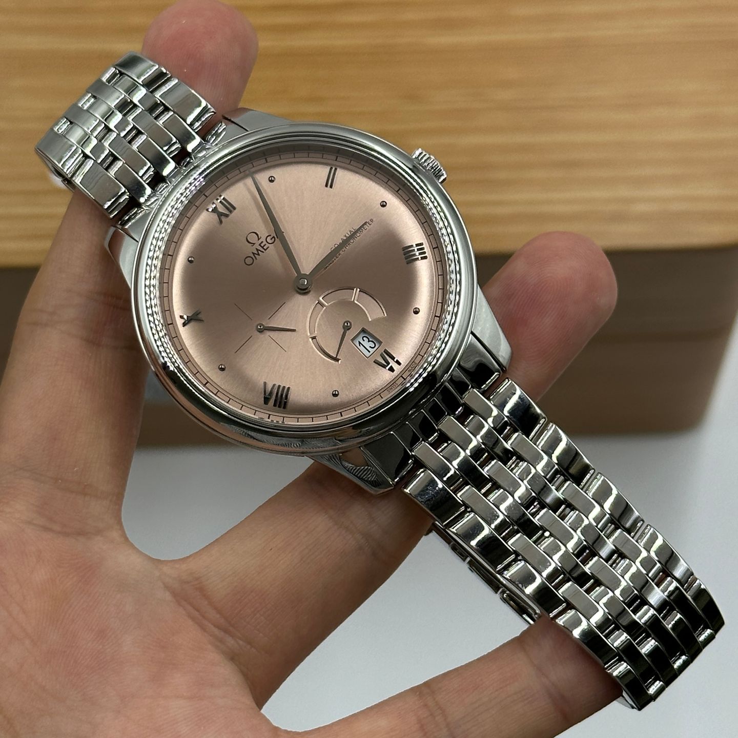 Omega De Ville Prestige 434.10.41.21.10.001 (2024) - Pink dial 41 mm Steel case (7/8)