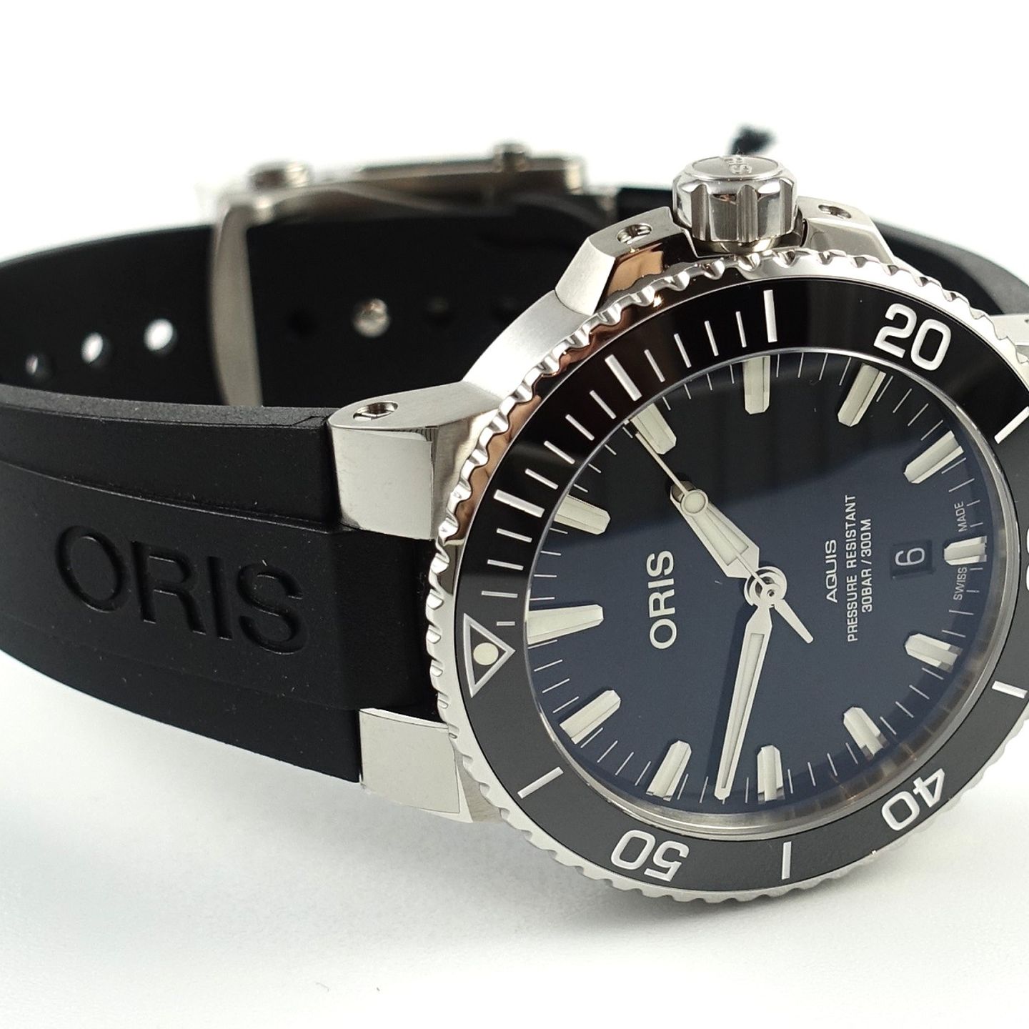 Oris Aquis Date 01 733 7730 4134 - (4/8)