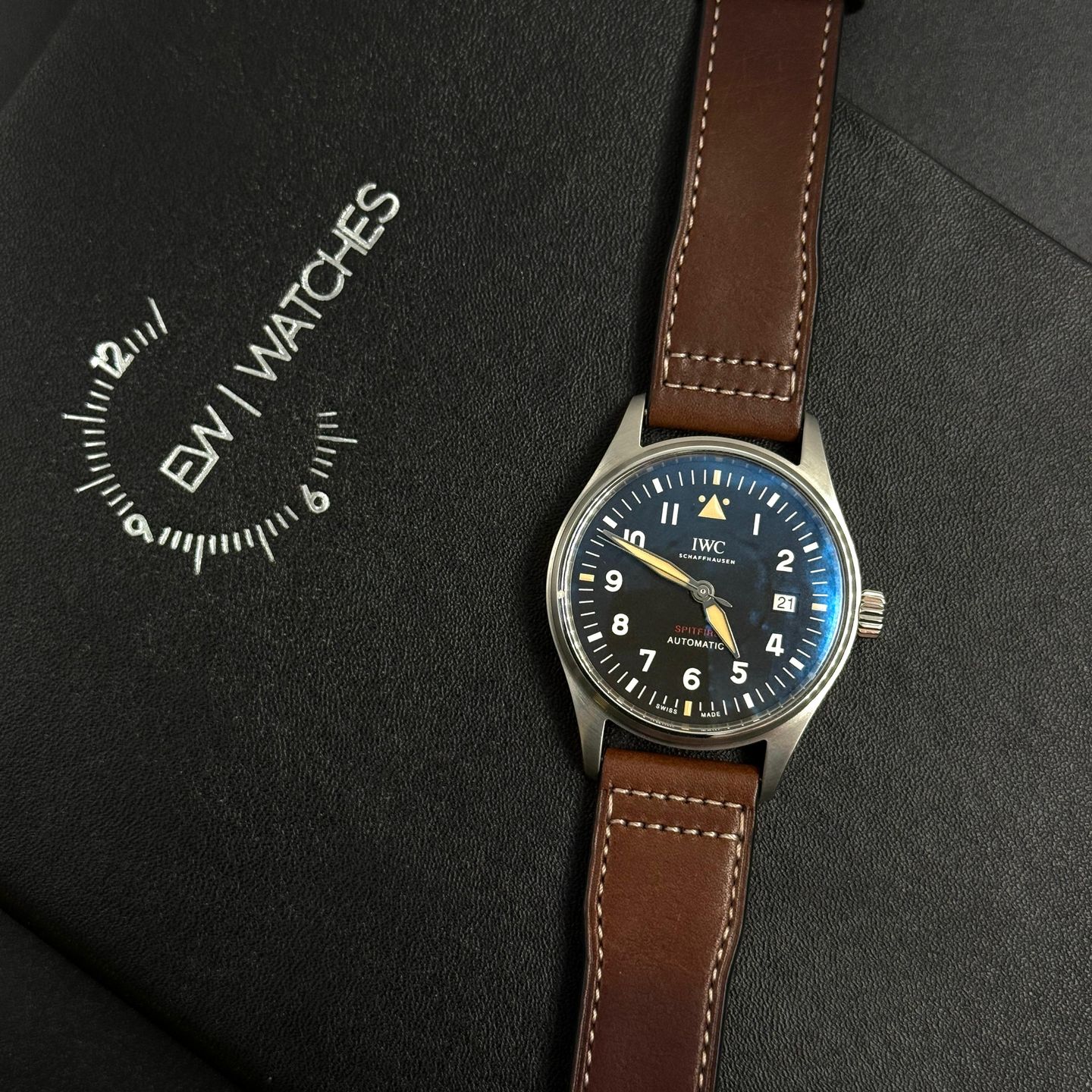 IWC Pilot IW326803 (2023) - Black dial 39 mm Steel case (1/4)