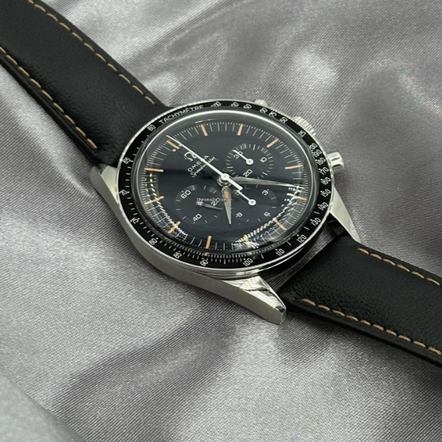 Omega Speedmaster 310.32.40.50.06.001 (2025) - Blauw wijzerplaat 40mm Staal (4/7)