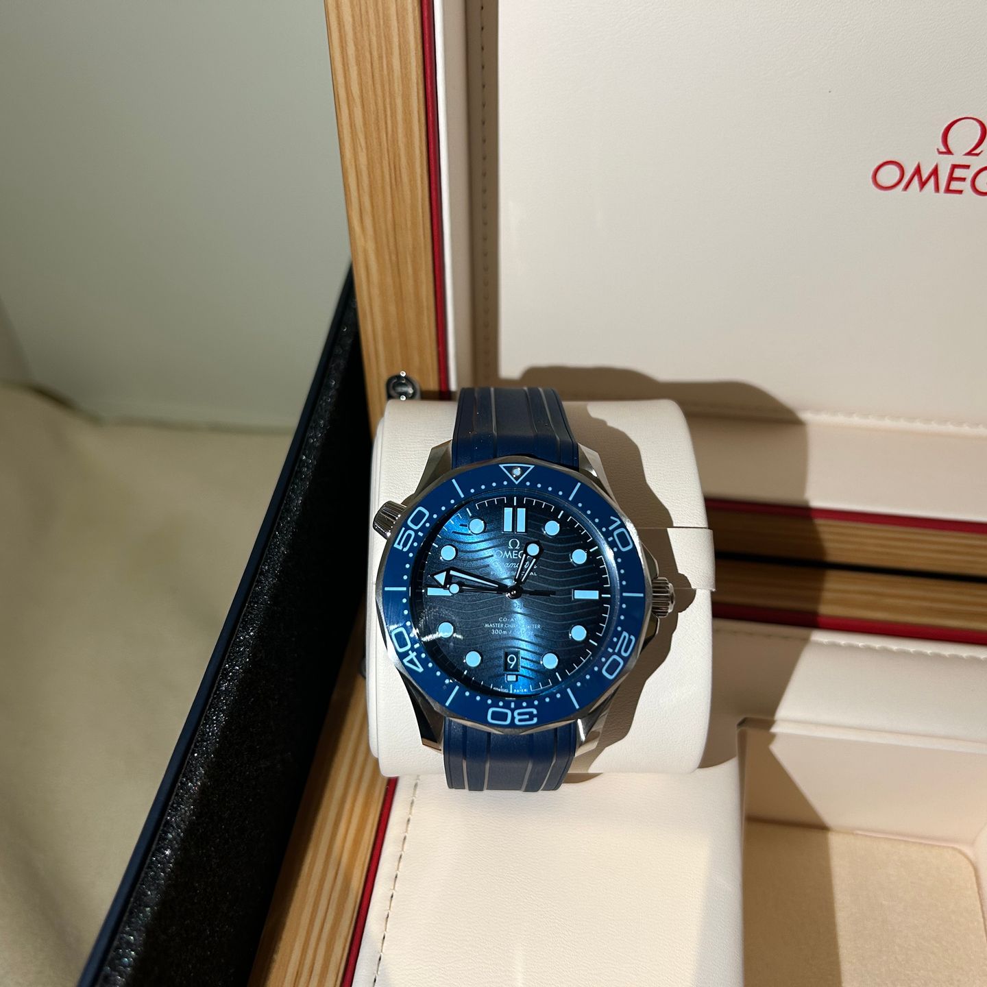 Omega Seamaster Diver 300 M 210.32.42.20.03.002 (2024) - Blue dial 42 mm Steel case (6/8)