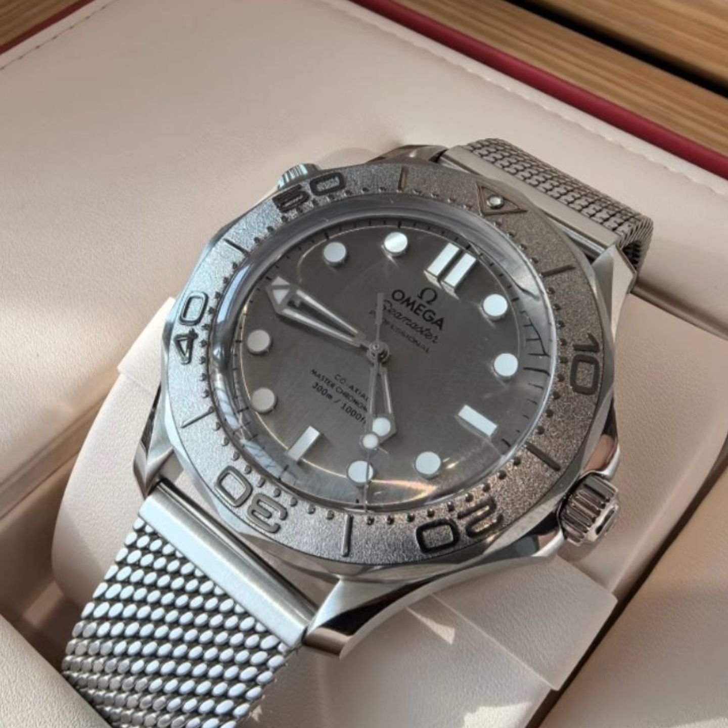 Omega Seamaster Diver 300 M 210.30.42.20.06.002 - (3/10)