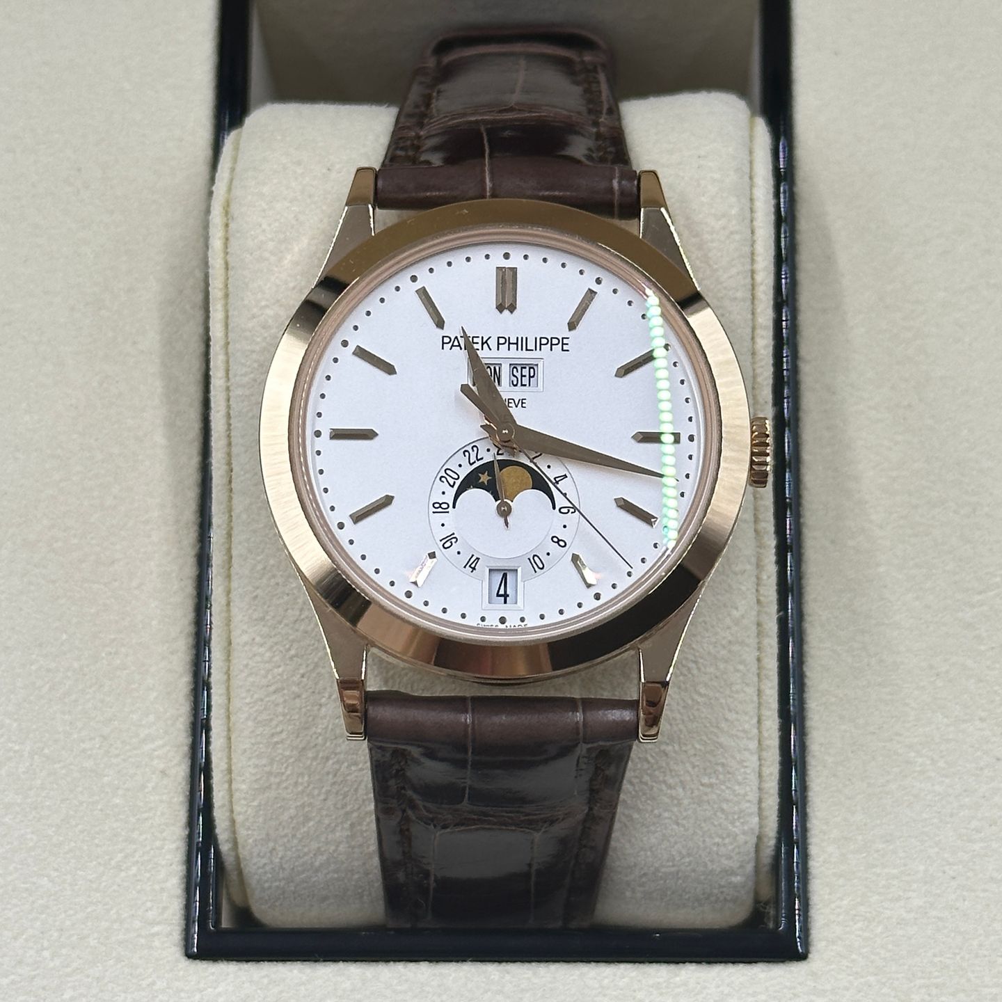 Patek Philippe Annual Calendar 5396R-011 - (4/8)