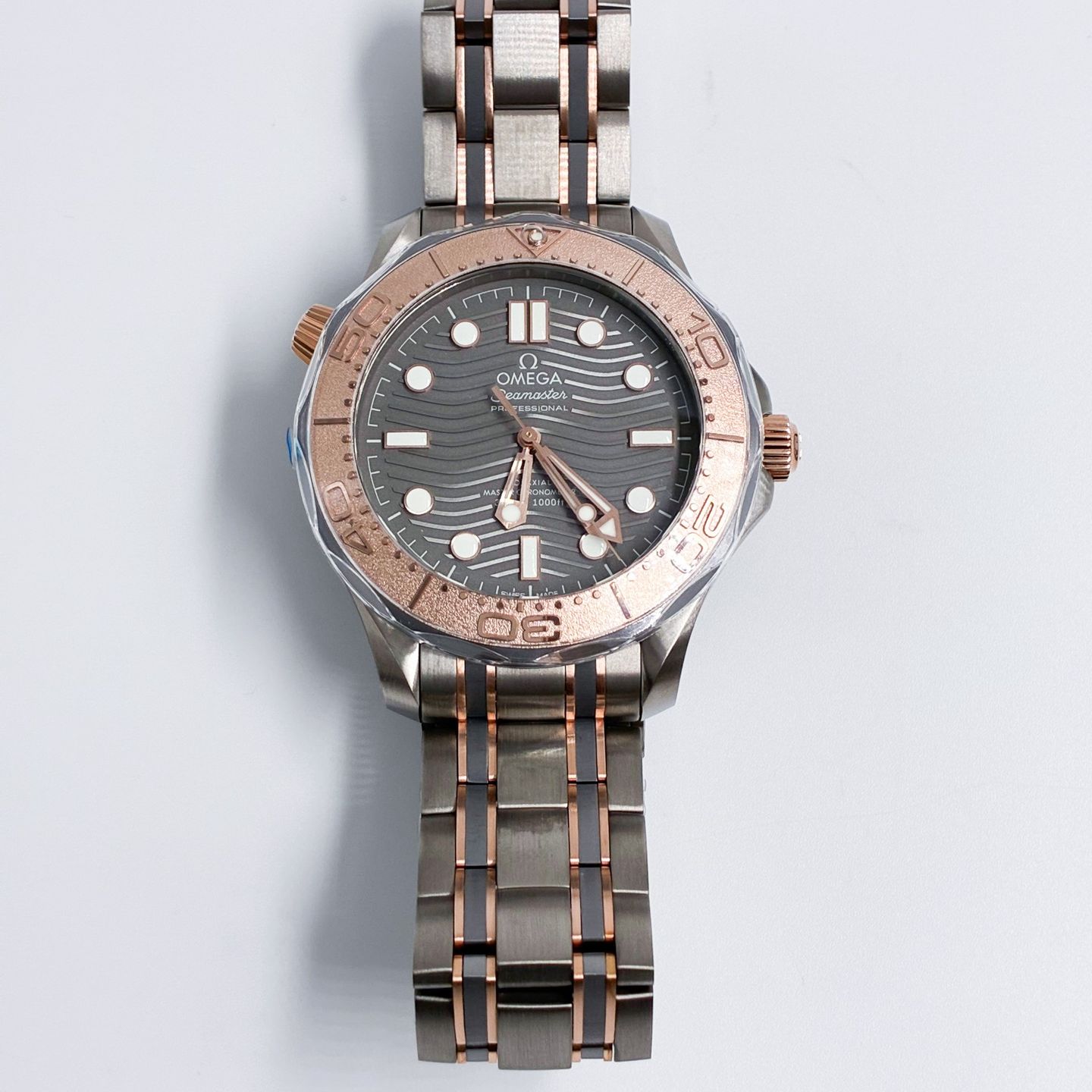 Omega Seamaster Diver 300 M 210.60.42.20.99.001 - (1/4)