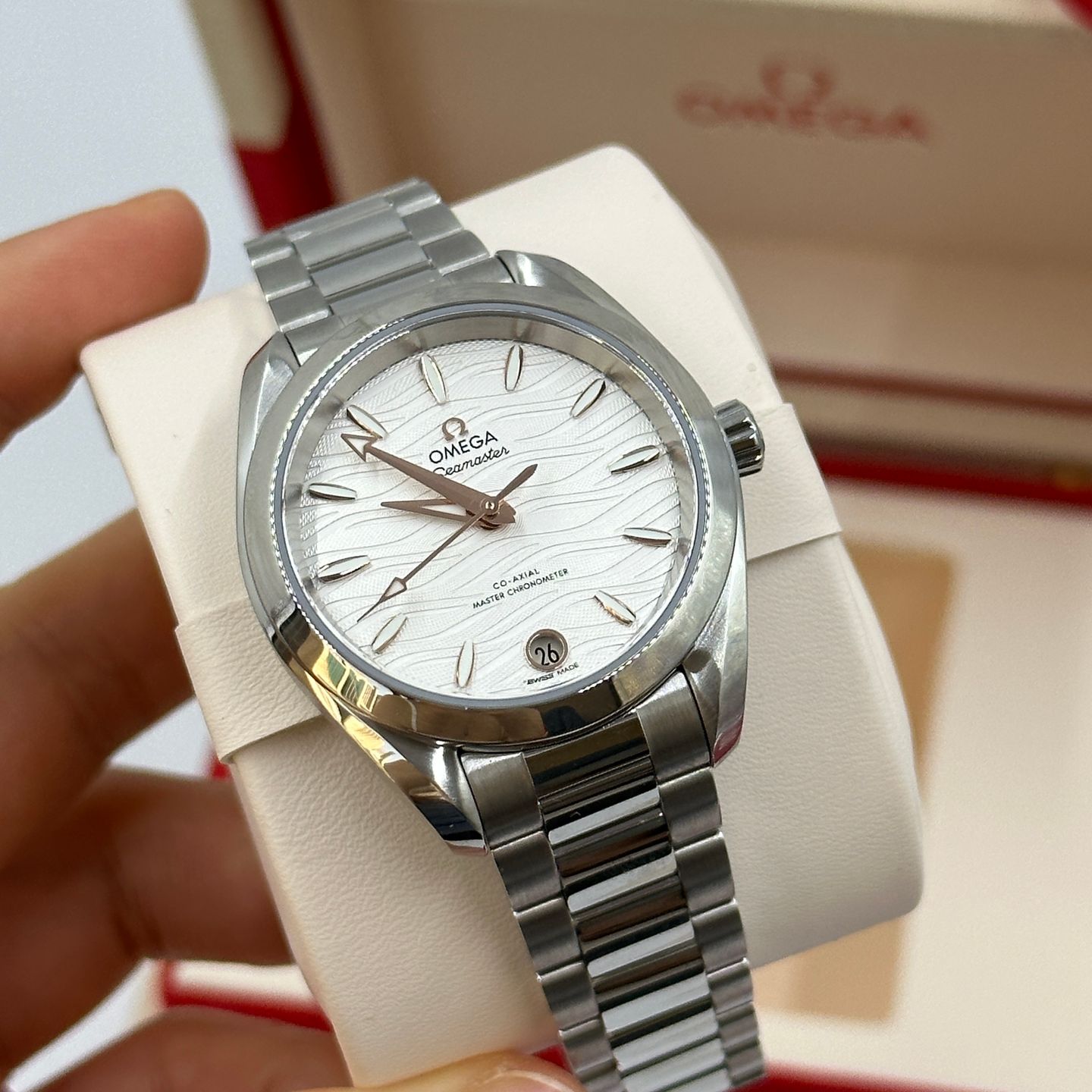 Omega Seamaster Aqua Terra 220.10.34.20.02.001 (2024) - Zilver wijzerplaat 34mm Staal (5/8)