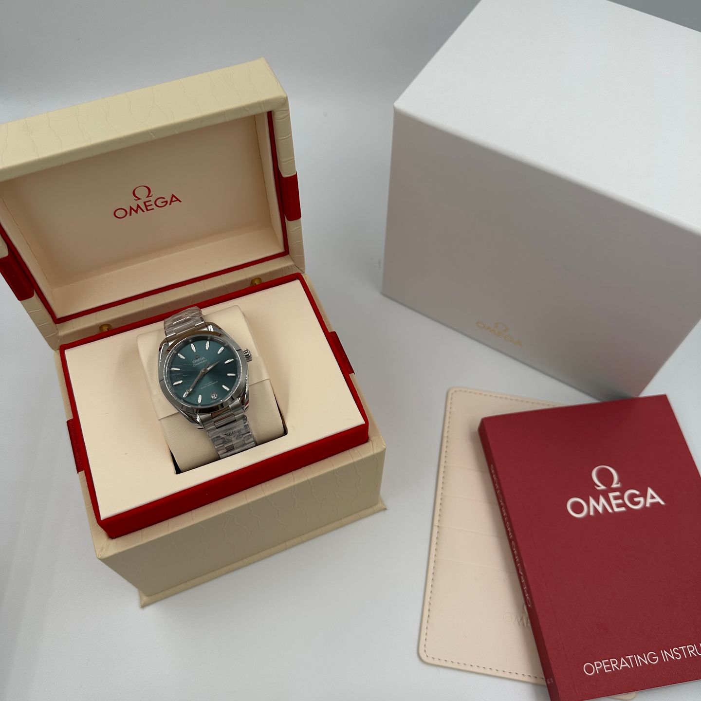 Omega Seamaster Aqua Terra 220.10.34.20.10.001 (2023) - Blue dial 34 mm Steel case (2/8)