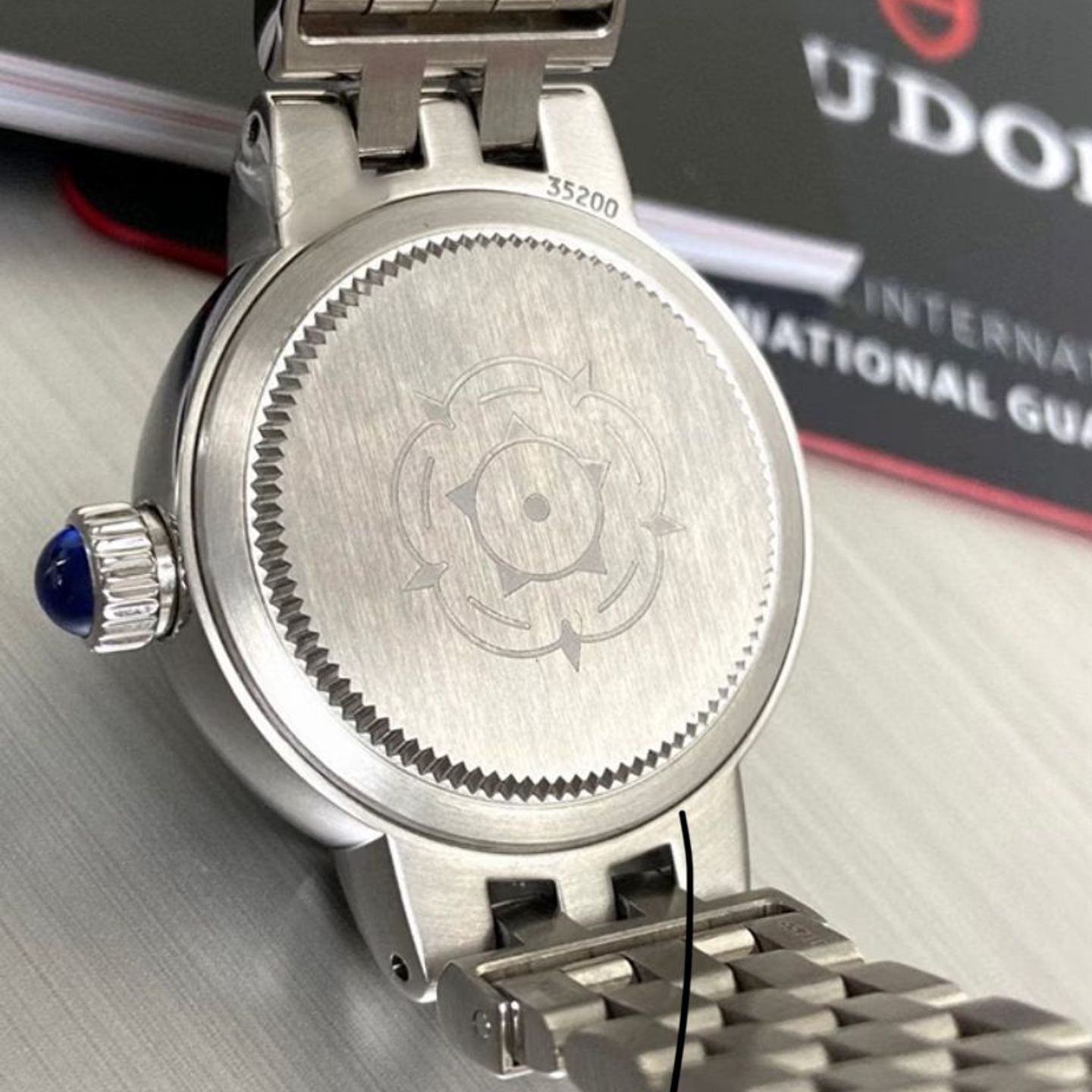 Tudor Clair de Rose 35200 (2024) - Silver dial 26 mm Steel case (2/6)