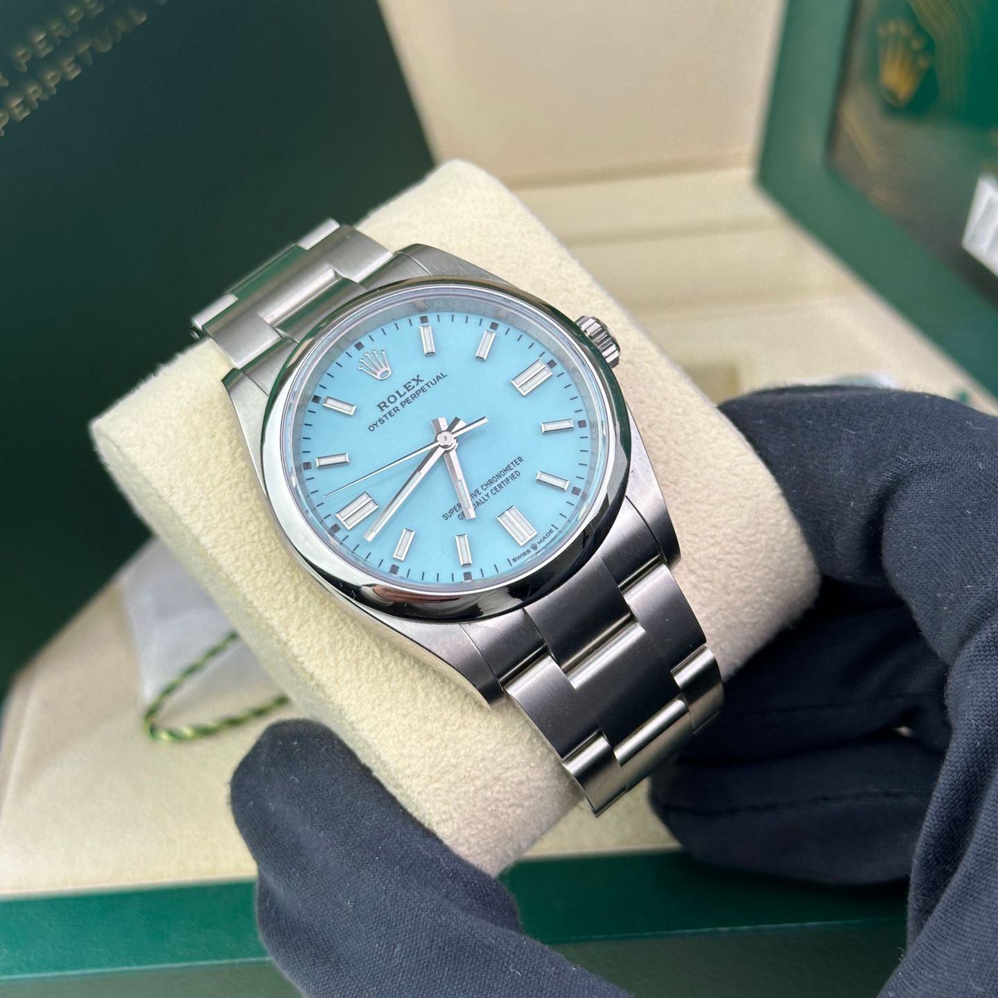 Rolex Oyster Perpetual 36 126000 - (1/1)