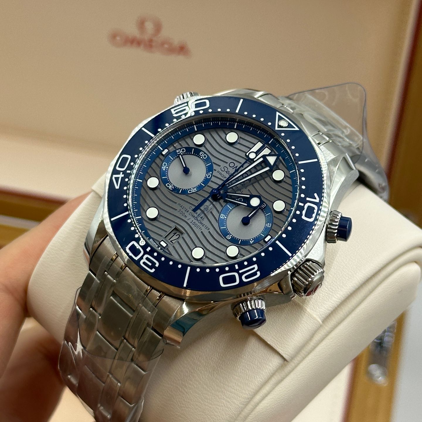 Omega Seamaster Diver 300 M 210.30.44.51.06.001 - (3/8)