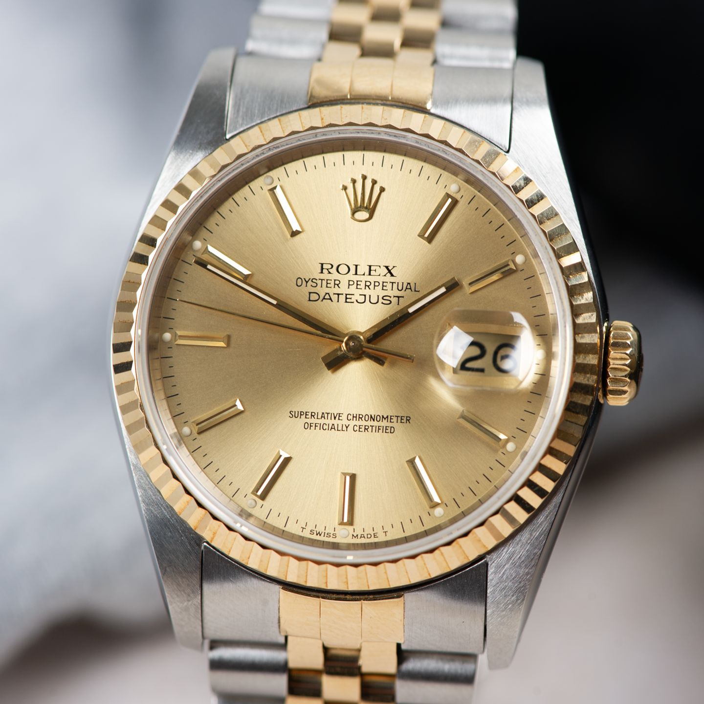 Rolex Datejust 36 16233 (1988) - Champagne dial 36 mm Gold/Steel case (7/8)