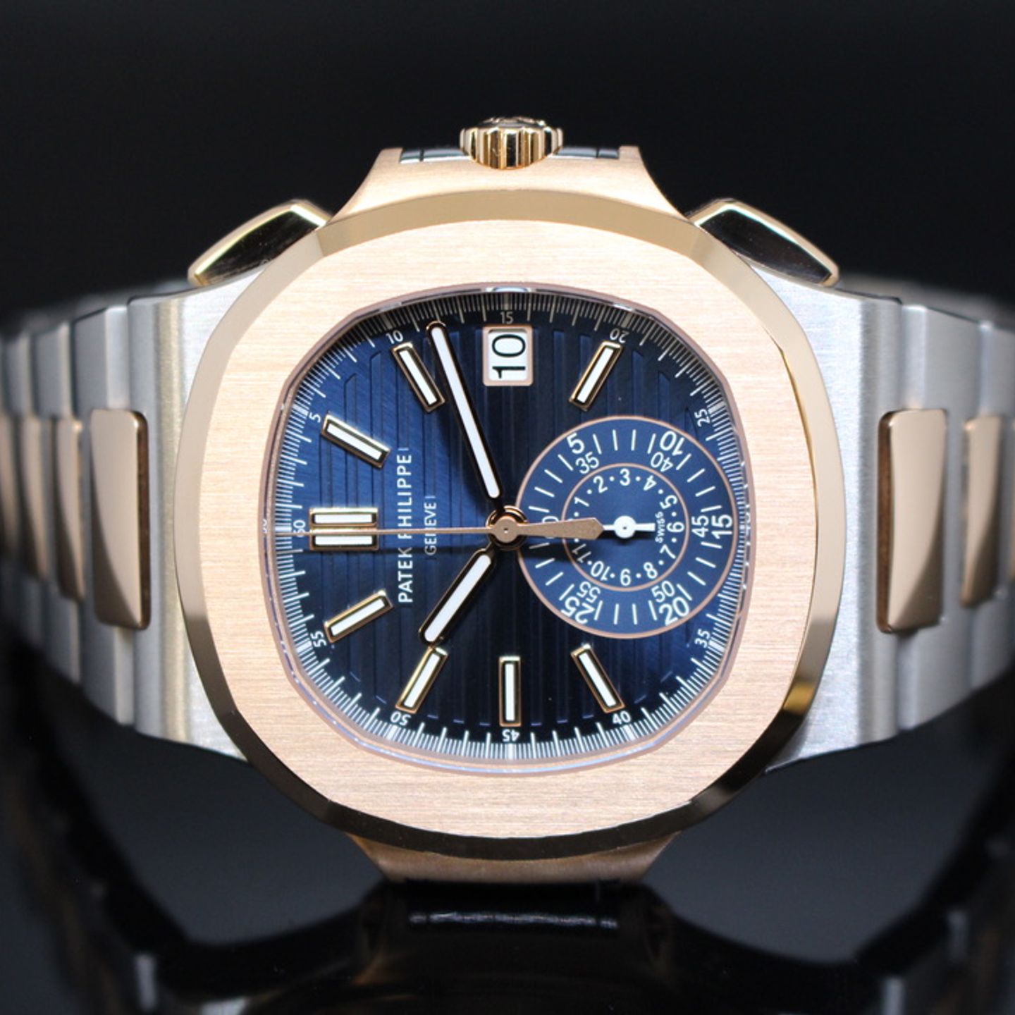 Patek Philippe Nautilus 5980/1AR-001 (2020) - Blue dial 41 mm Steel case (1/6)