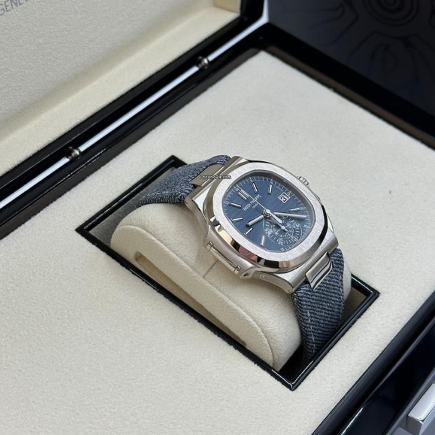 Patek Philippe Nautilus 5980/60G-001 - (3/3)