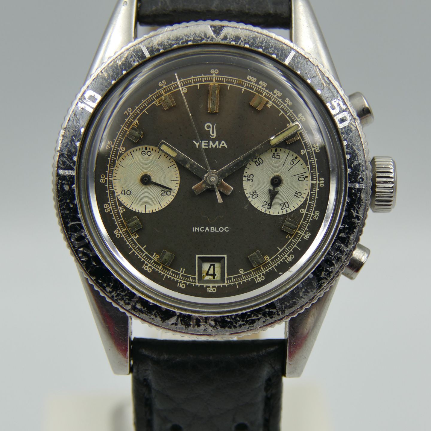 Yema Vintage 70s vintage watch Yema Daytona panda reverse chronograph valjoux 7734 steel 38mm (1975) - Black dial 38 mm Steel case (2/8)