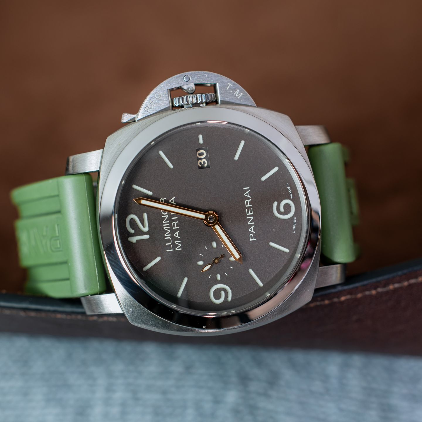 Panerai Luminor Marina 1950 3 Days Automatic PAM00351 (2015) - Brown dial 44 mm Titanium case (2/6)