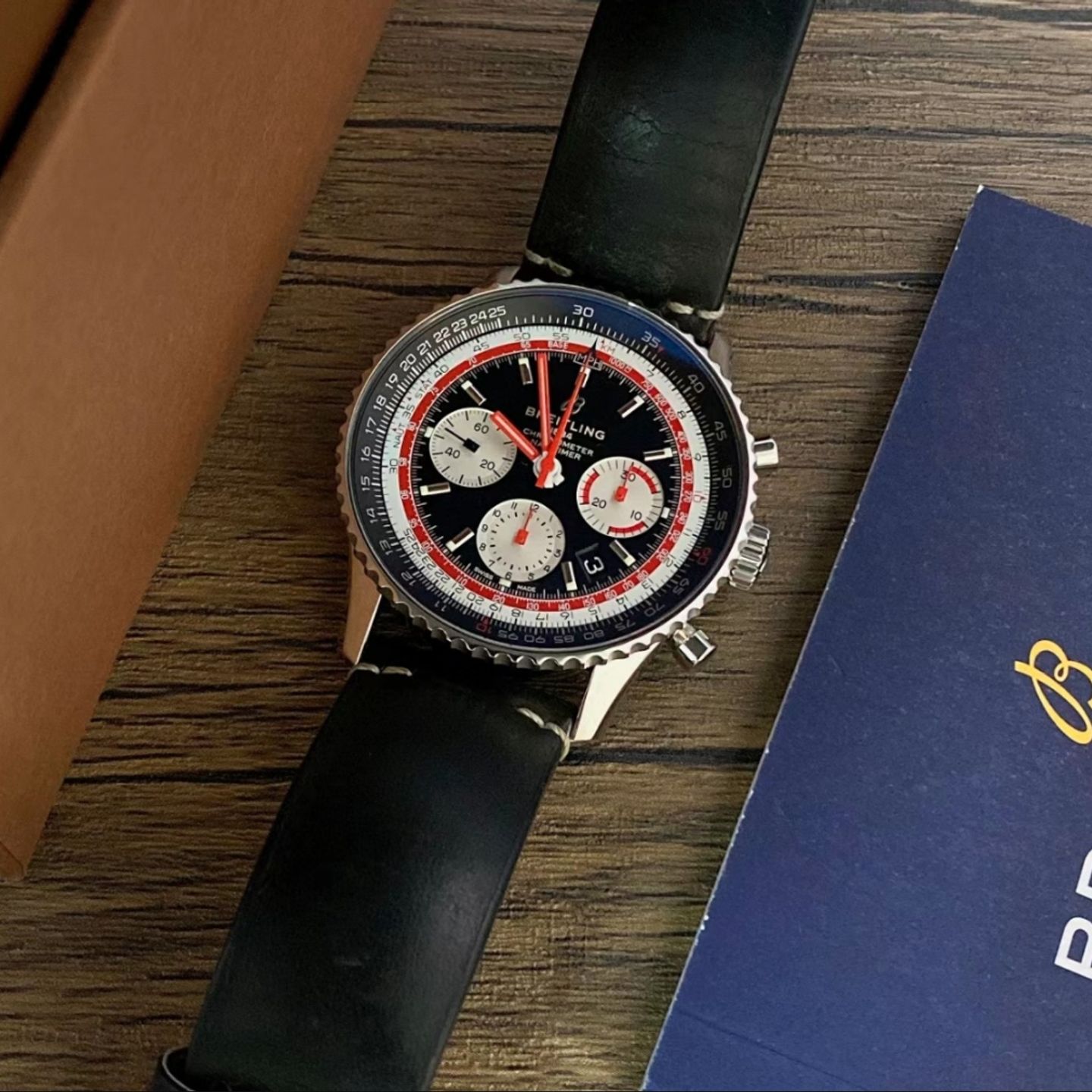 Breitling Navitimer 1 B01 Chronograph AB01211B1B1X1 (2024) - Zwart wijzerplaat 43mm Staal (1/1)