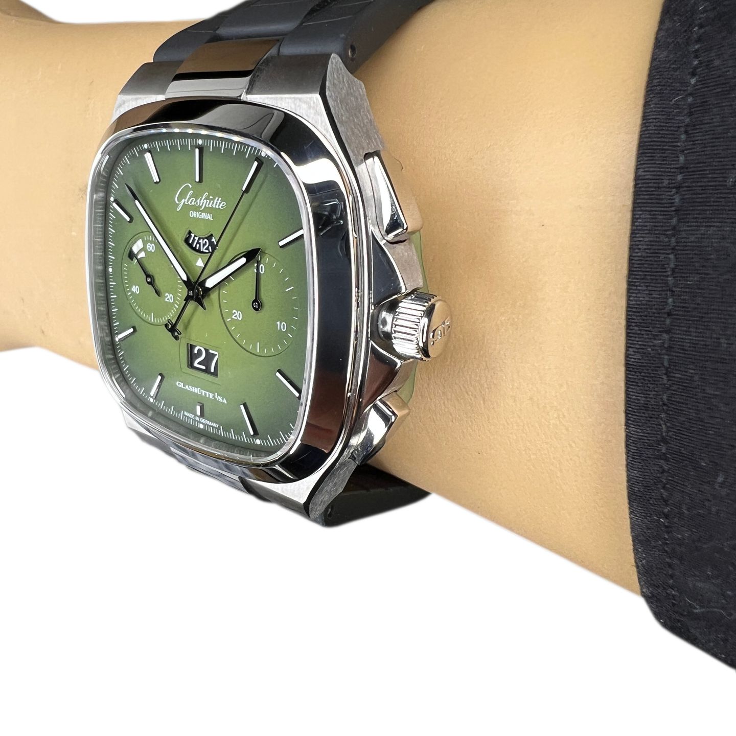 Glashütte Original Seventies Chronograph Panorama Date 1-37-02-09-02-63 (2024) - Green dial 40 mm Steel case (4/8)