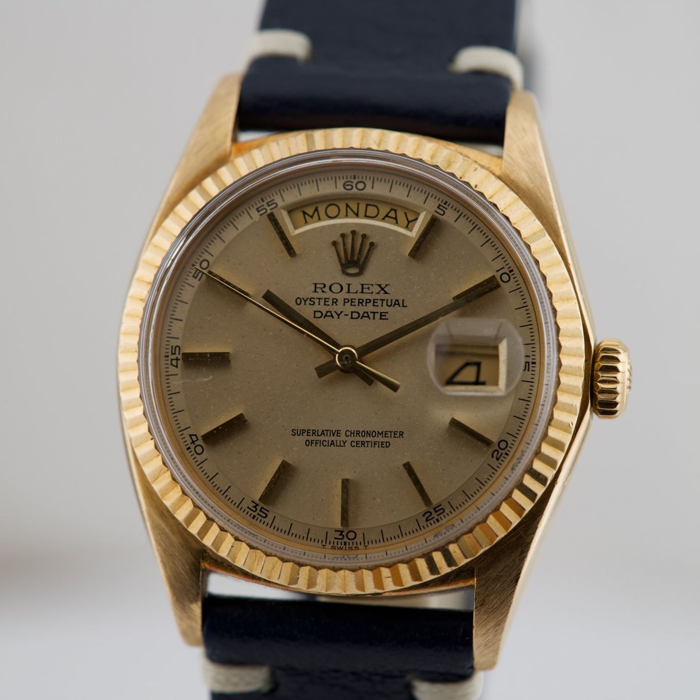 Rolex Day-Date 1803 (1971) - Champagne dial 36 mm Yellow Gold case (1/7)