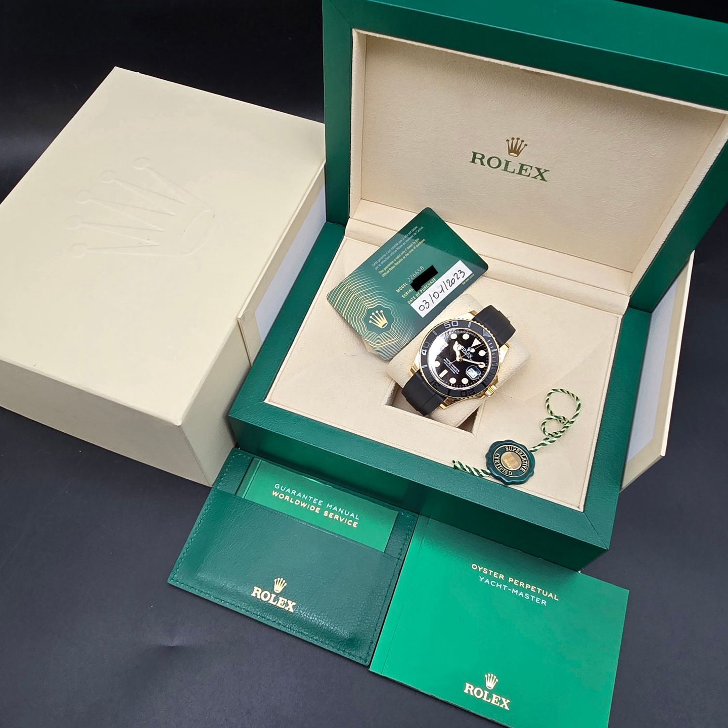 Rolex Yacht-Master 42 226658 (2023) - Black dial 42 mm Yellow Gold case (8/8)