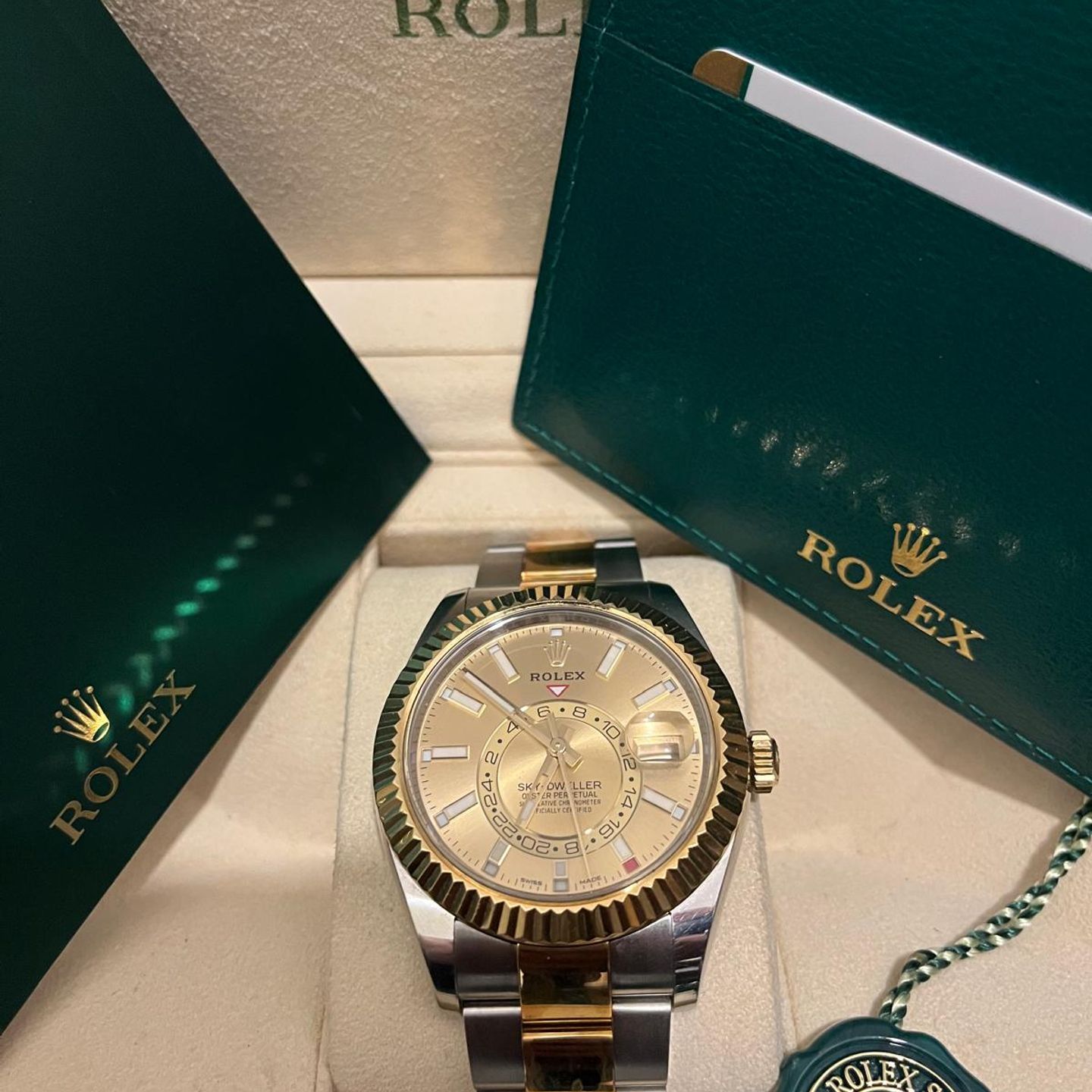 Rolex Sky-Dweller 326933 - (2/5)