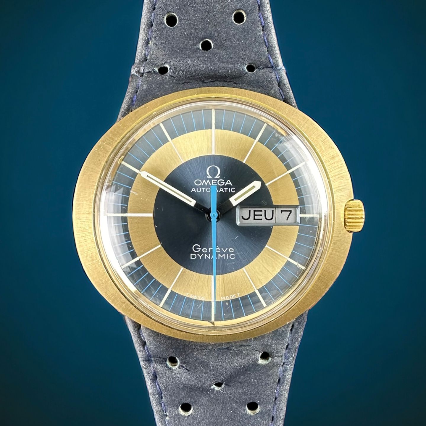 Omega Genève 166.079 (1970) - Blue dial 41 mm Gold/Steel case (1/8)