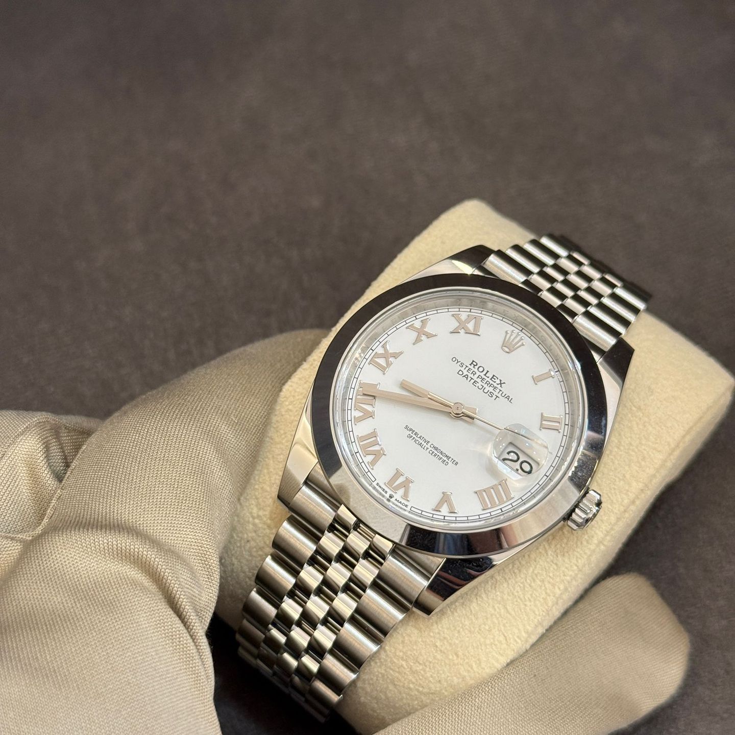 Rolex Datejust 41 126300 (2023) - Wit wijzerplaat 41mm Staal (6/8)