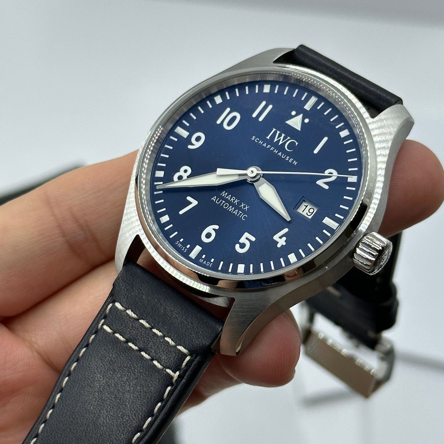 IWC Pilot Mark IW328203 (2023) - Blauw wijzerplaat 40mm Staal (7/8)