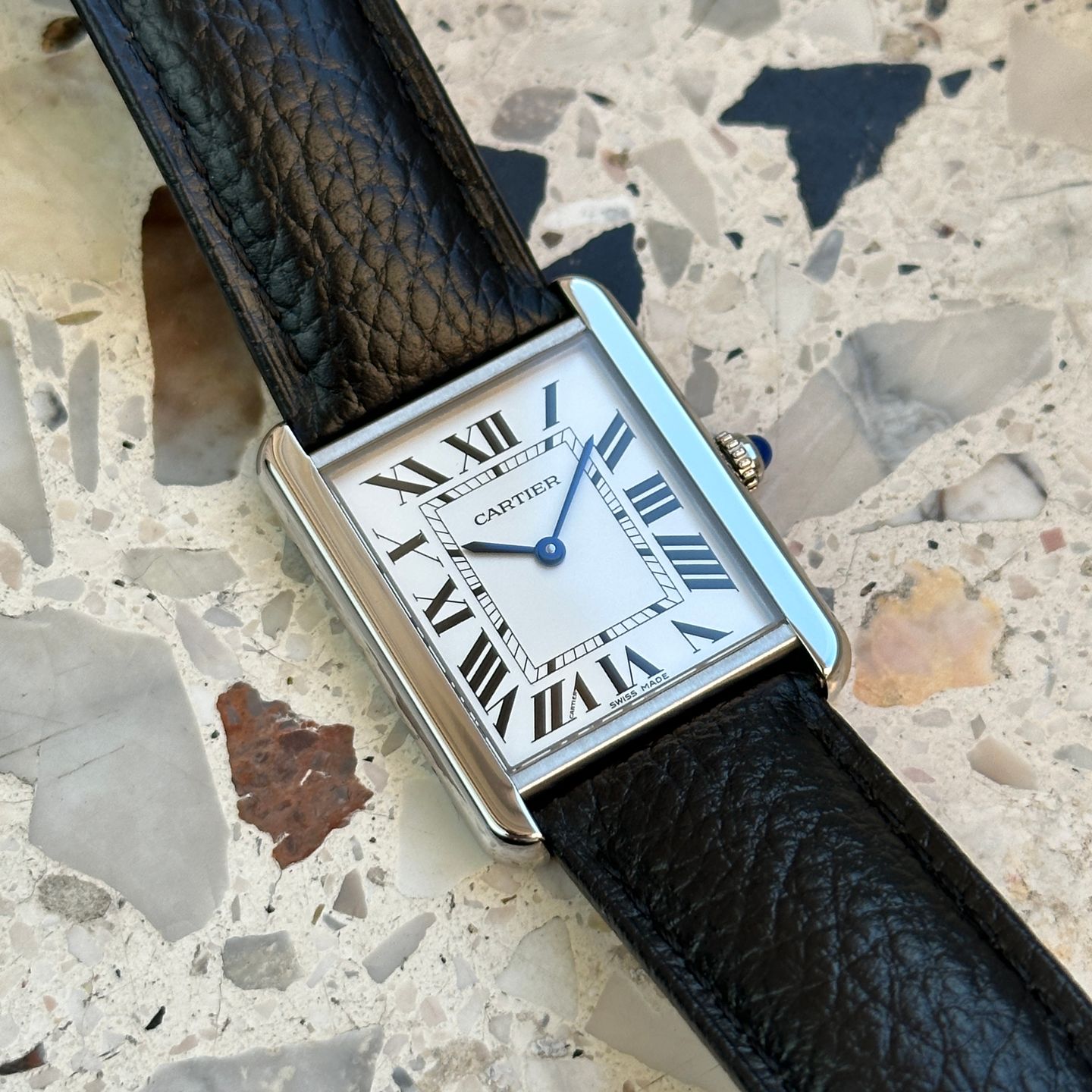 Cartier Tank Solo WSTA0028 (2020) - White dial 27 mm Steel case (2/8)
