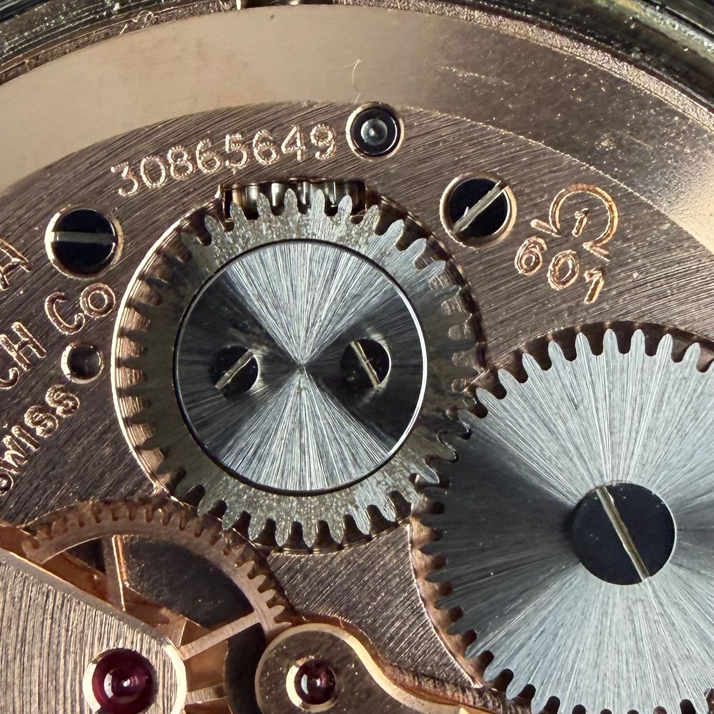 Omega Genève 135.041 - (4/8)