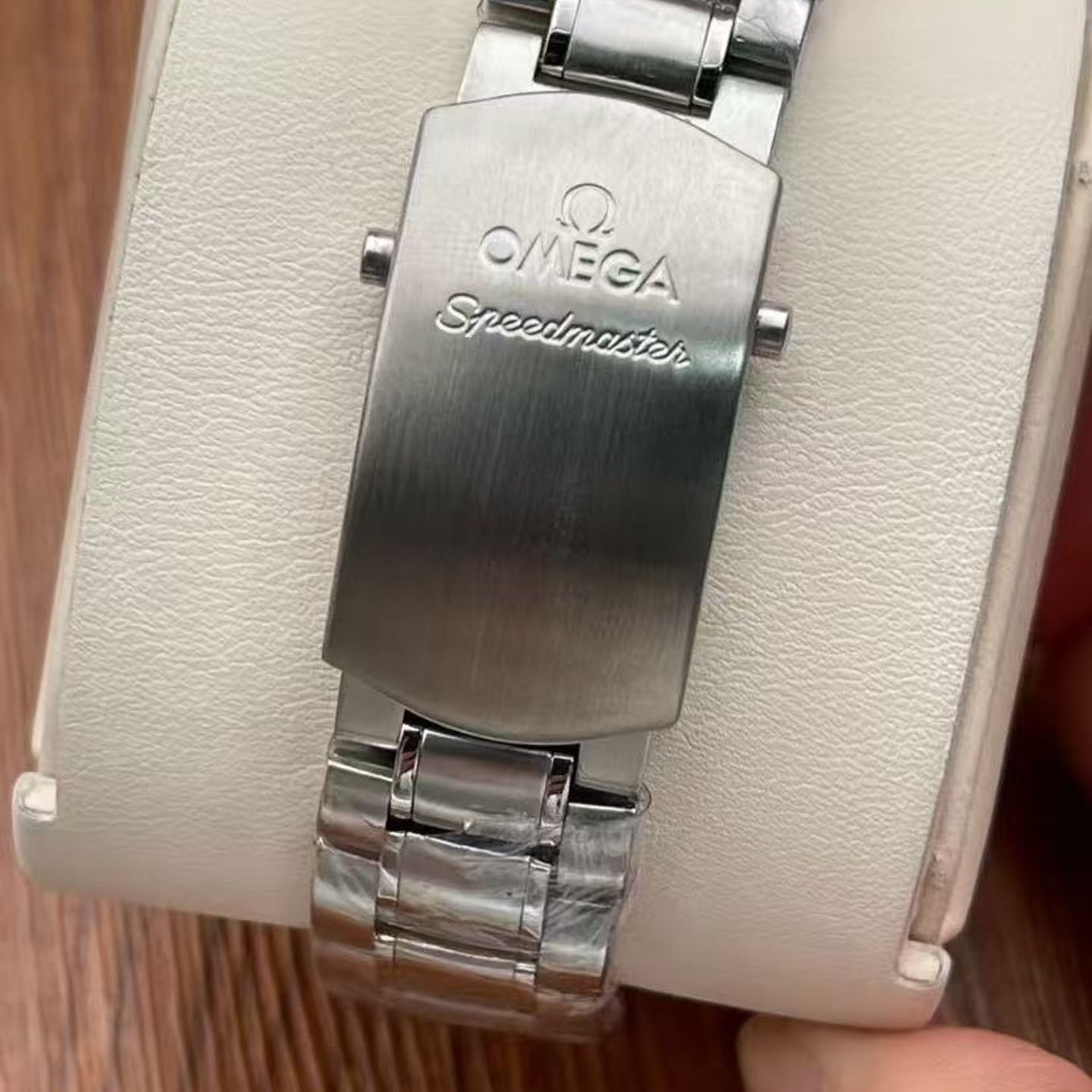 Omega Speedmaster Racing 326.30.40.50.06.001 (2025) - Grijs wijzerplaat 40mm Staal (4/6)