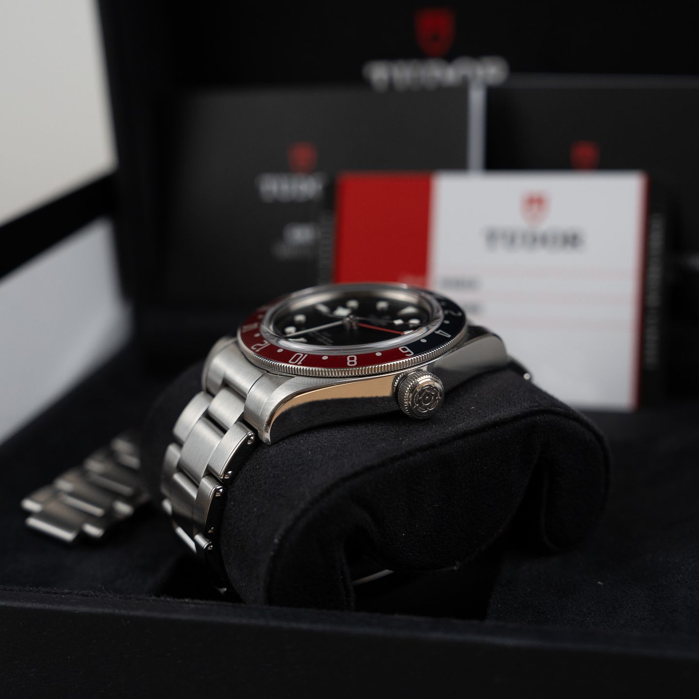 Tudor Black Bay GMT 79830RB (2019) - Black dial 41 mm Steel case (5/8)