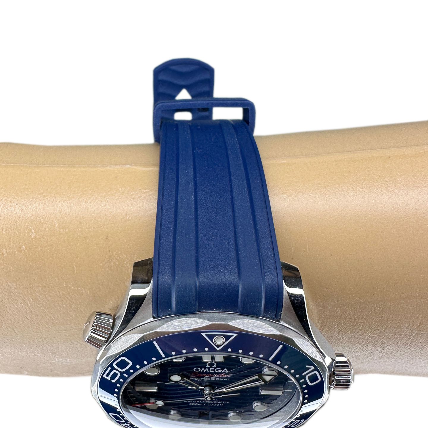 Omega Seamaster Diver 300 M 210.32.42.20.03.001 (2024) - Blue dial 42 mm Steel case (7/8)