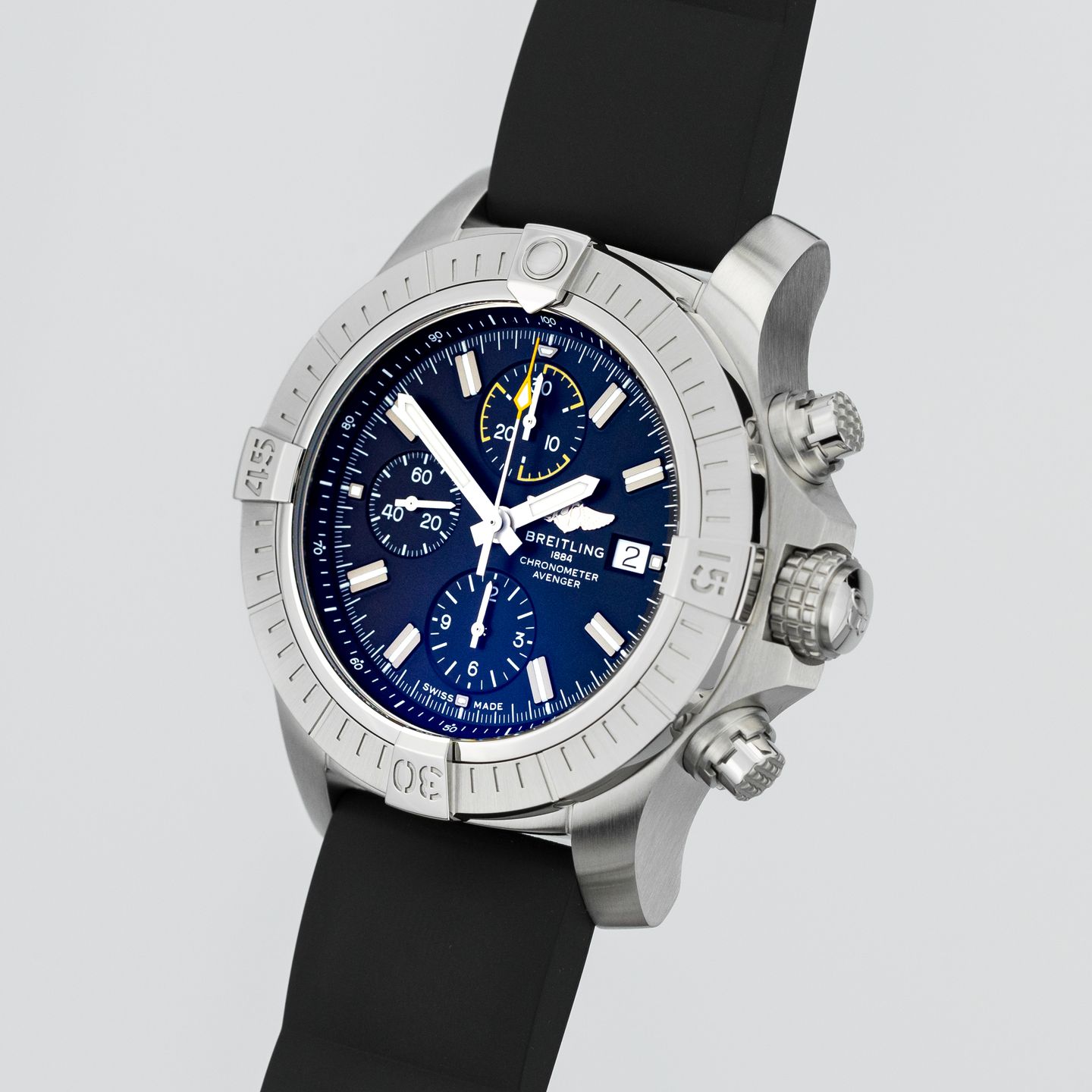 Breitling Avenger A13317101B1X2 (2023) - Zwart wijzerplaat 45mm Staal (3/8)