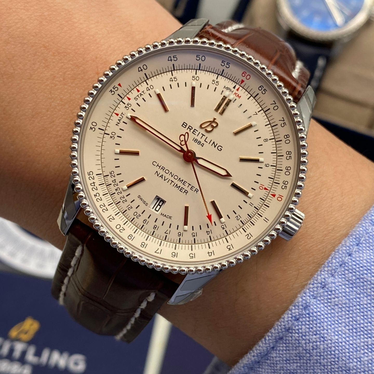 Breitling Navitimer A17326211G1P1 (2023) - Zilver wijzerplaat 41mm Staal (2/3)