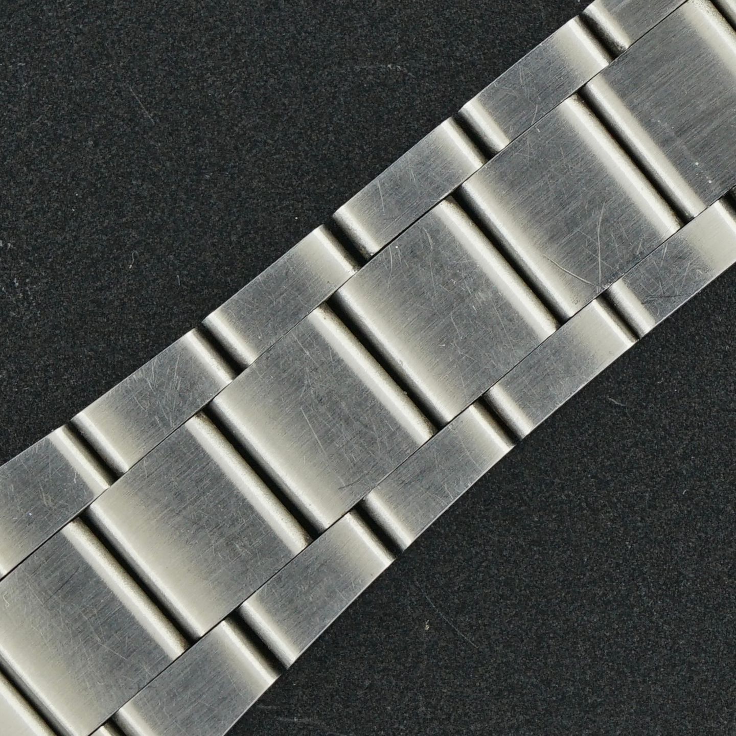 Omega Genève 166.0173 - (6/8)